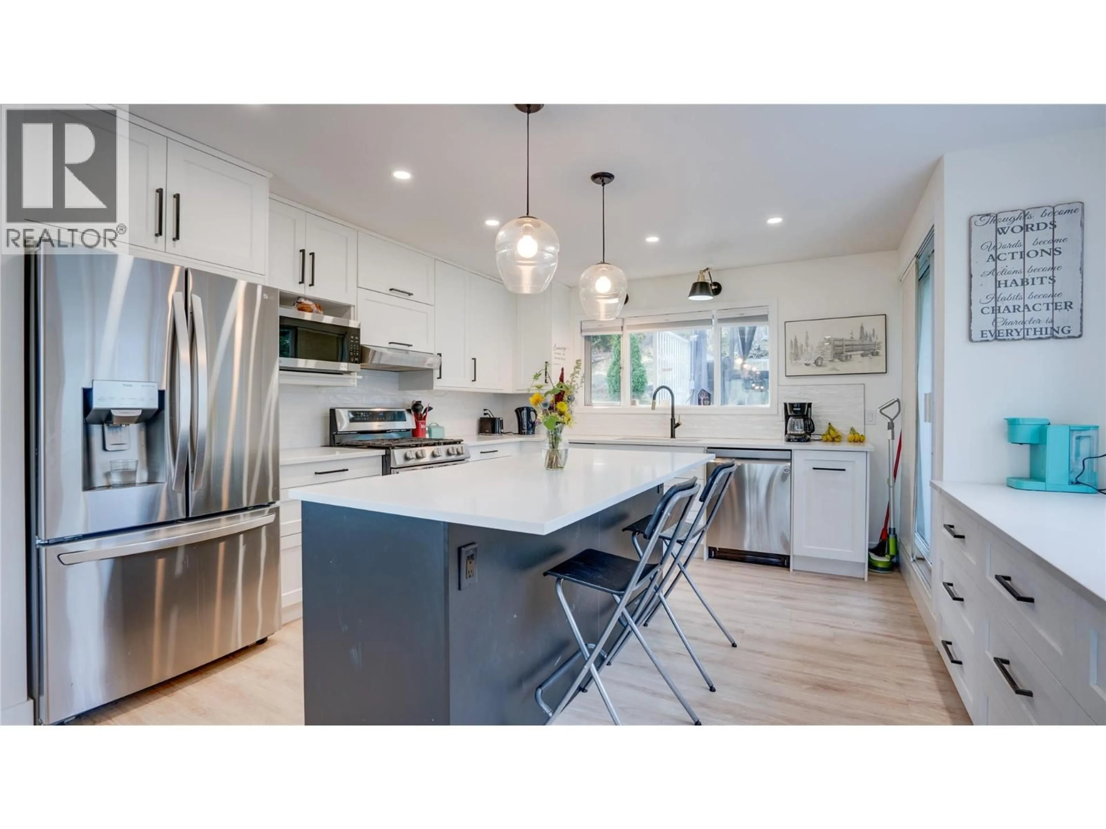 Open concept kitchen, unknown for 29 PRESTON CRESCENT, Enderby British Columbia V4Y4C5