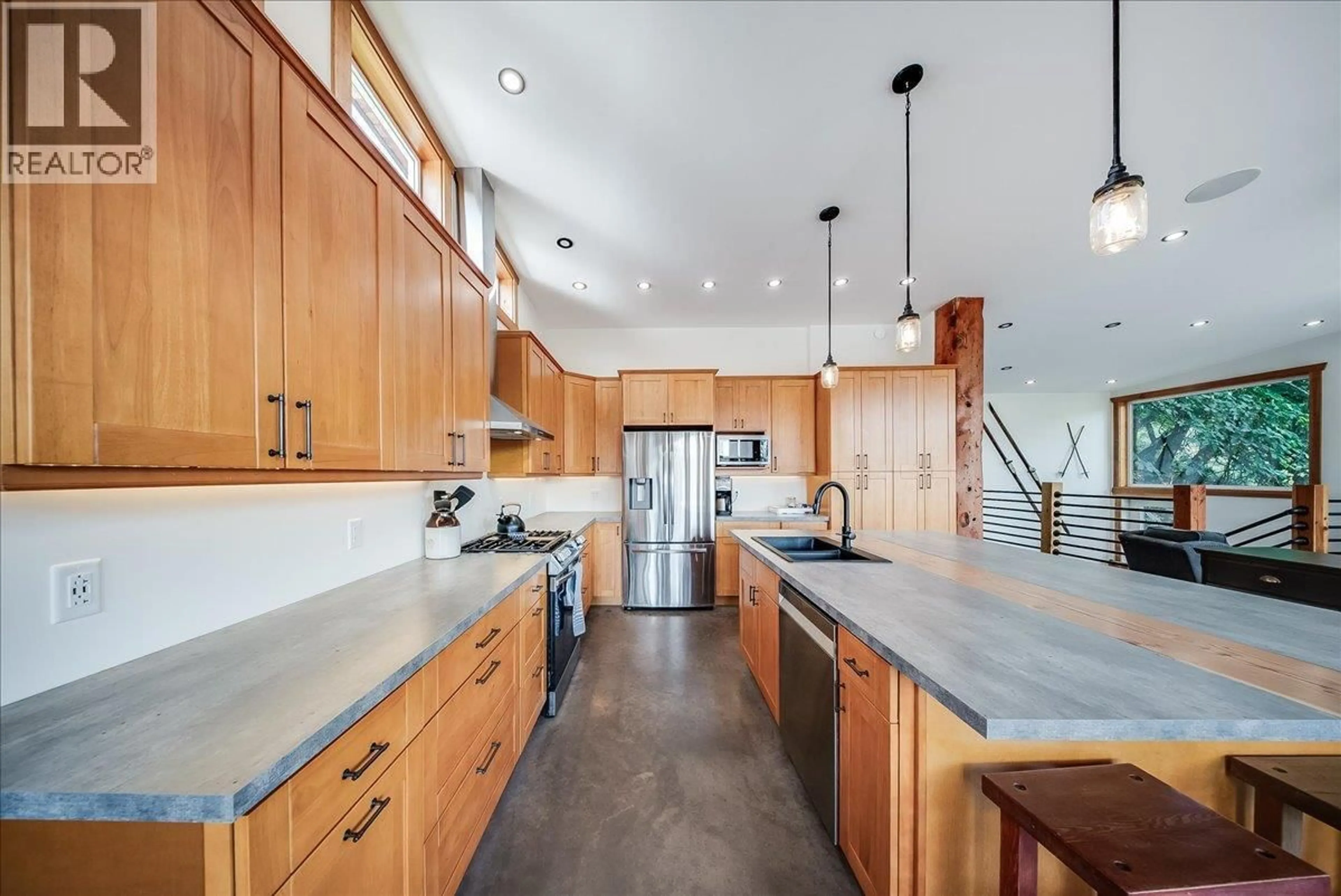 Contemporary kitchen, unknown for 1715A LEROI AVENUE, Rossland British Columbia V0G1Y0