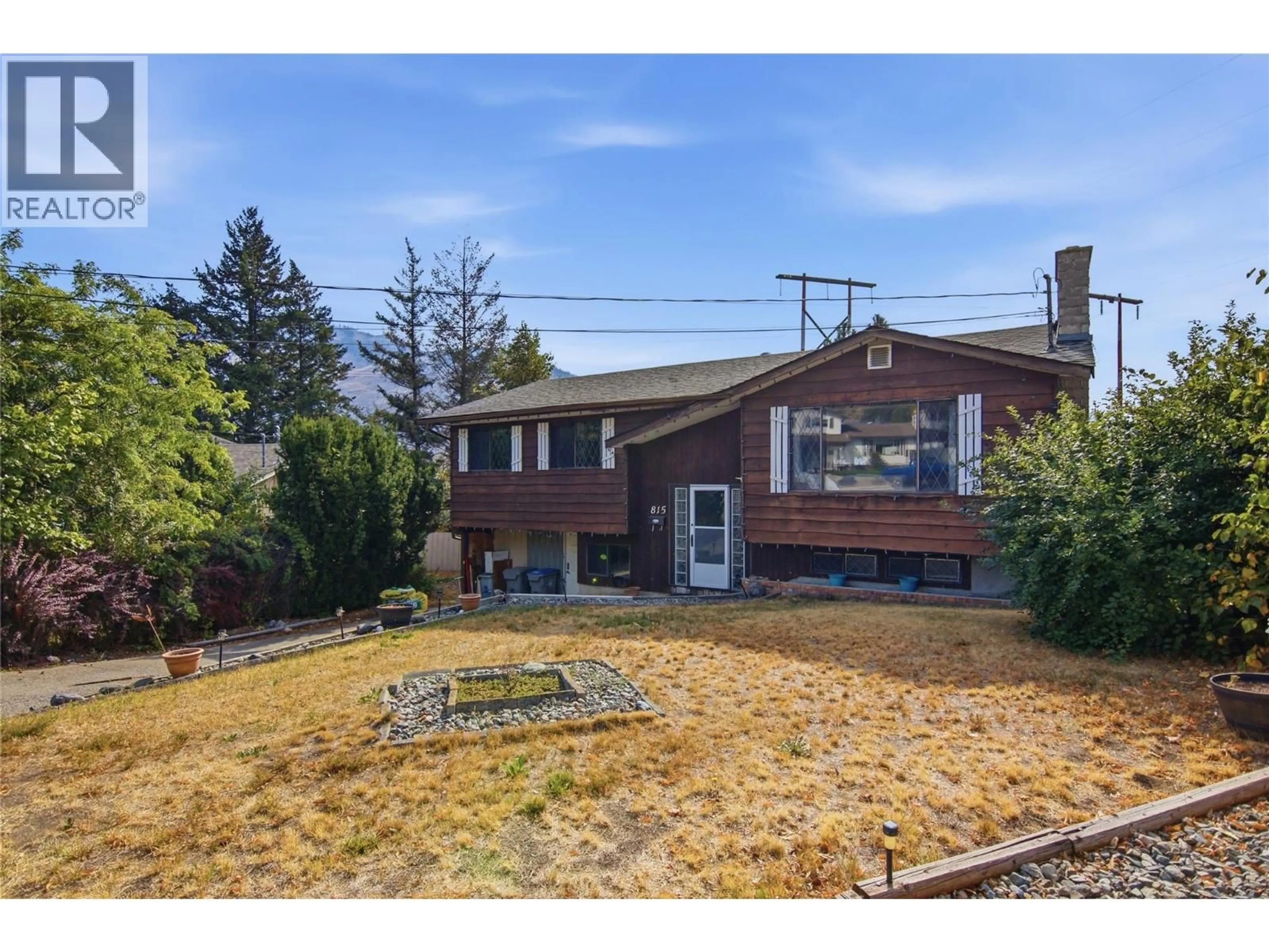 A pic from outside/outdoor area/front of a property/back of a property/a pic from drone, street for 815 KAMBIA CRESCENT, Kamloops British Columbia V2B7M8