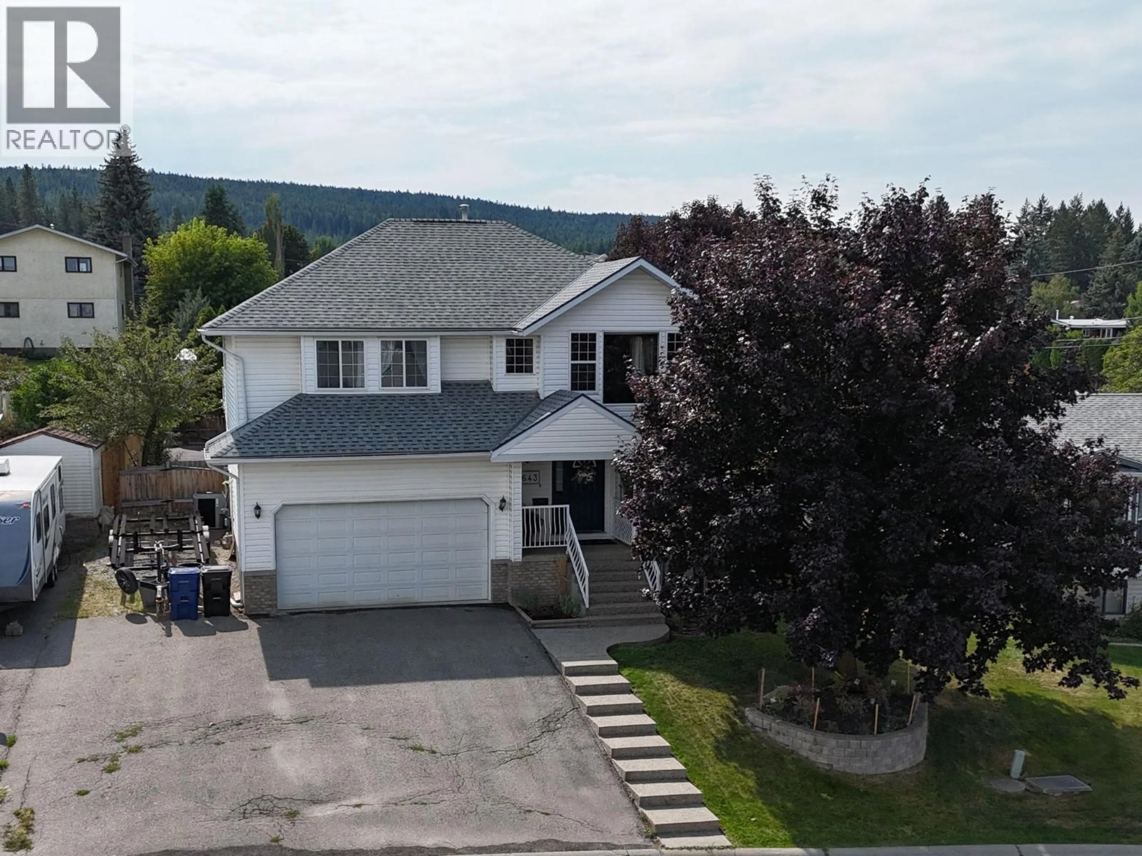 A pic from outside/outdoor area/front of a property/back of a property/a pic from drone, street for 1643 STAPLE CRESCENT, Cranbrook British Columbia V1C6J1
