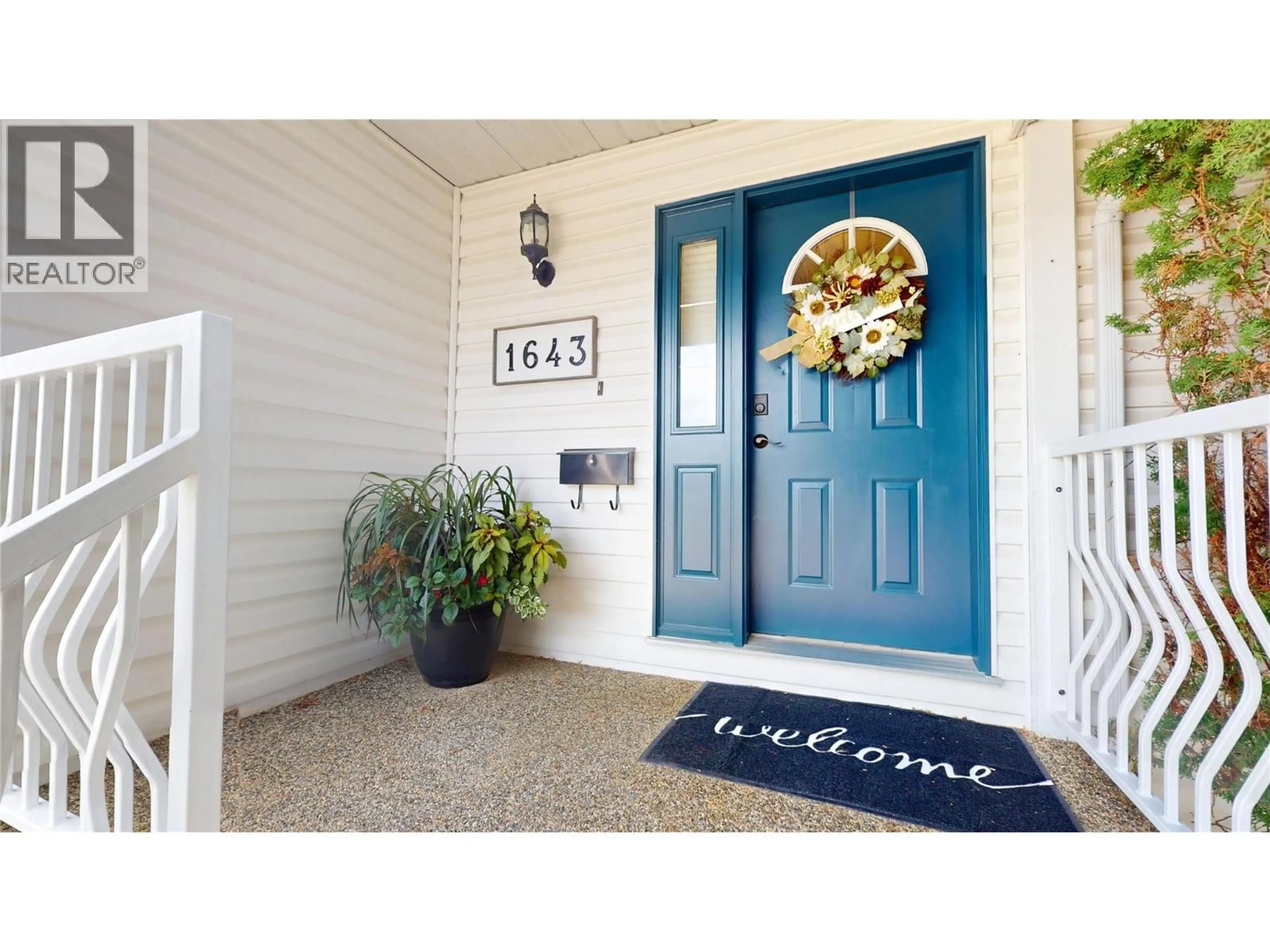Indoor entryway for 1643 STAPLE CRESCENT, Cranbrook British Columbia V1C6J1