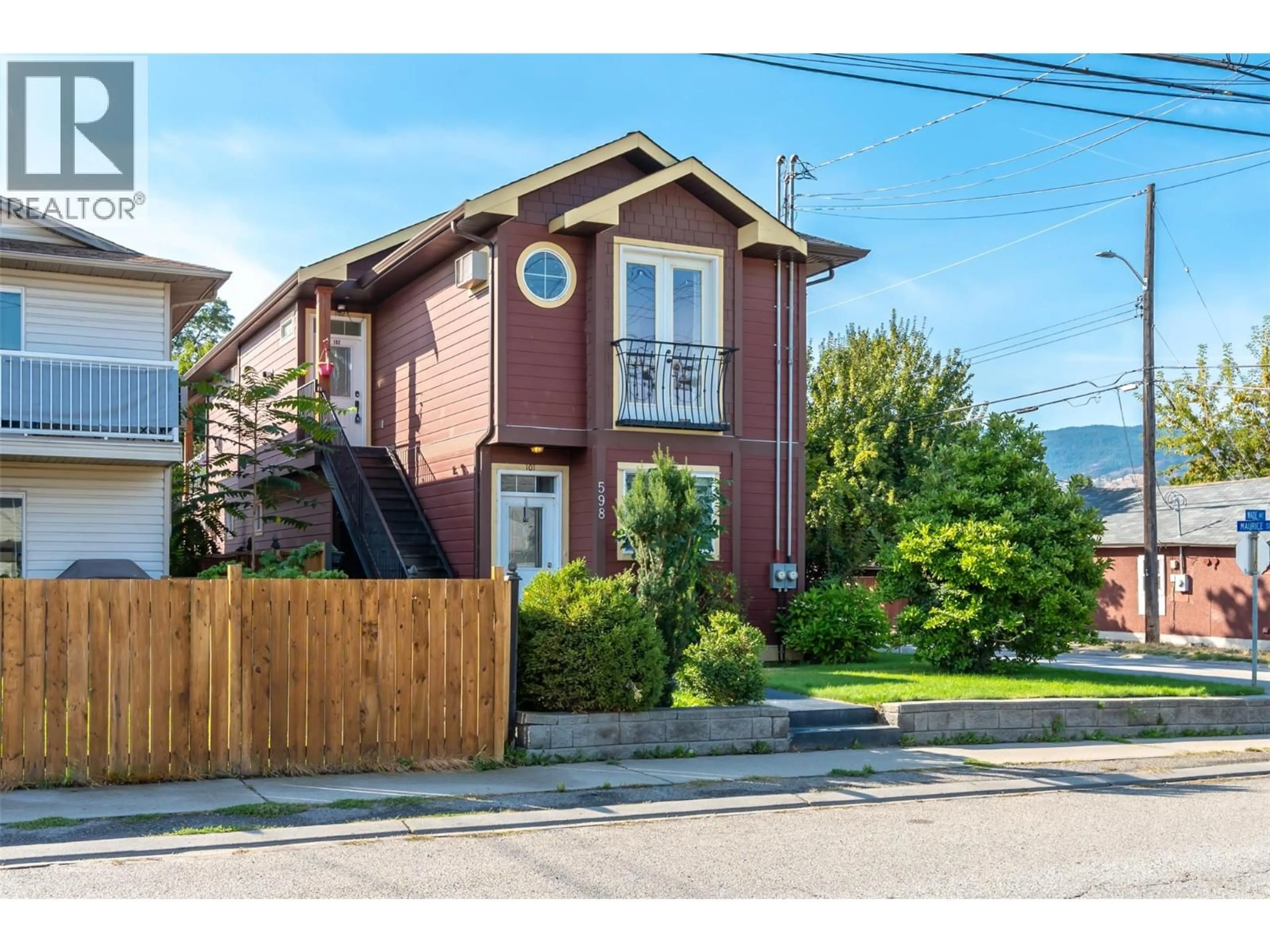 Home with brick exterior material, street for 102 - 598 WADE AVENUE, Penticton British Columbia V2A1V5