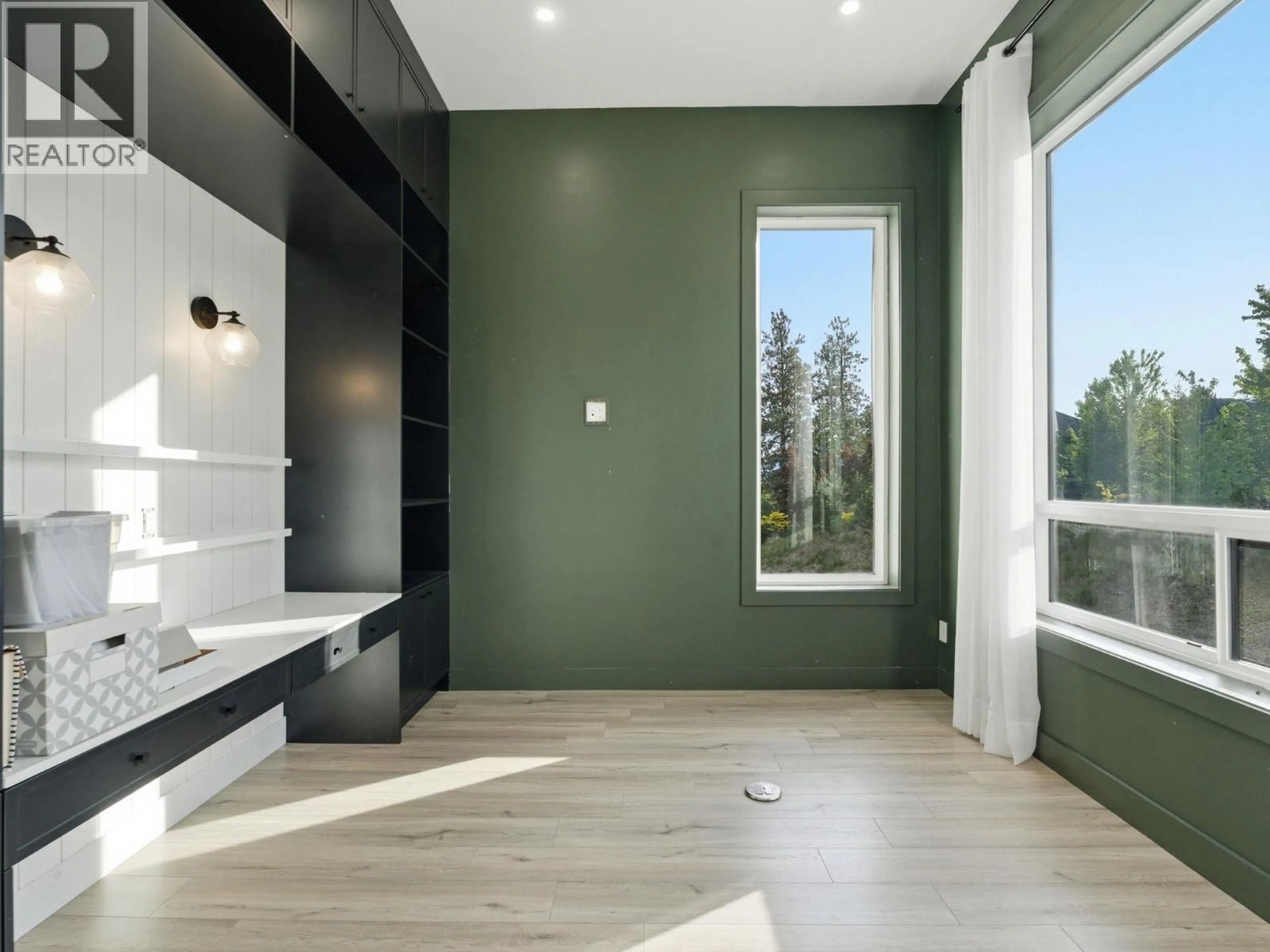 Unknown for 5300 HEDEMAN COURT, Kelowna British Columbia V1W5A3