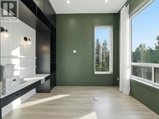 5300 HEDEMAN COURT, Kelowna 5