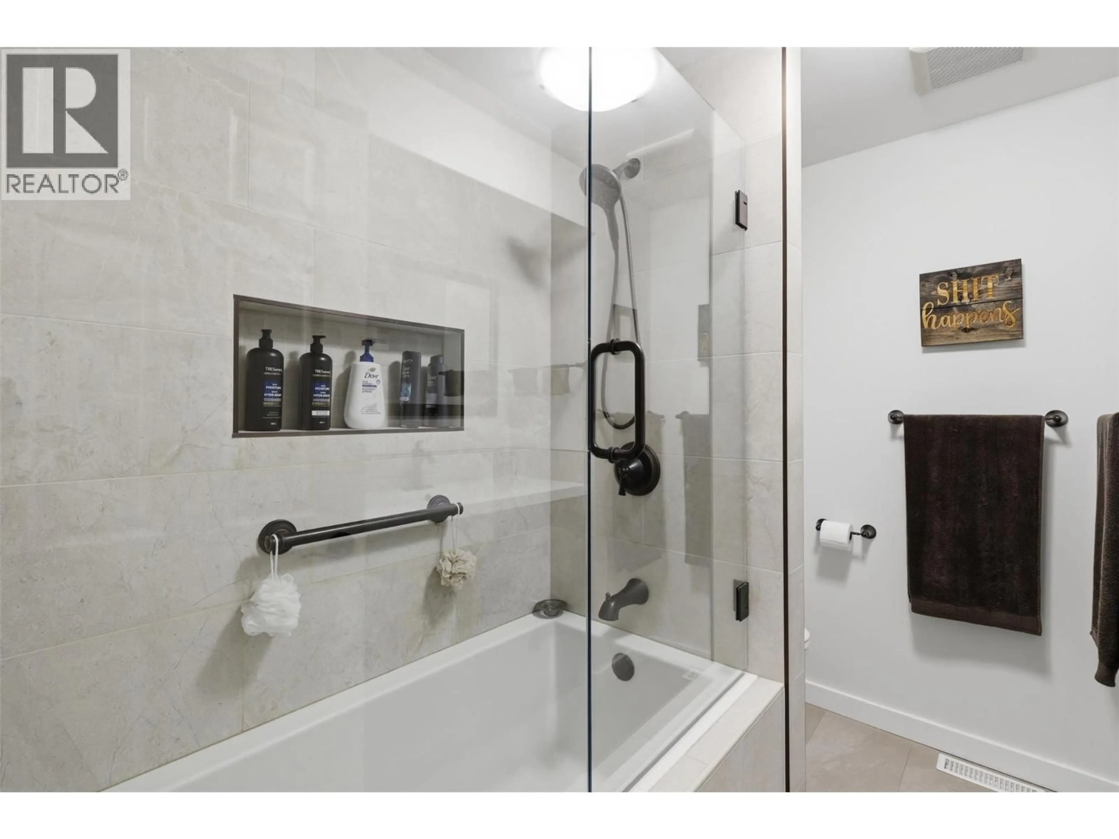 Contemporary bathroom, ceramic/tile floor for 58 - 1221 HUGH ALLAN DRIVE, Kamloops British Columbia V1S1M7