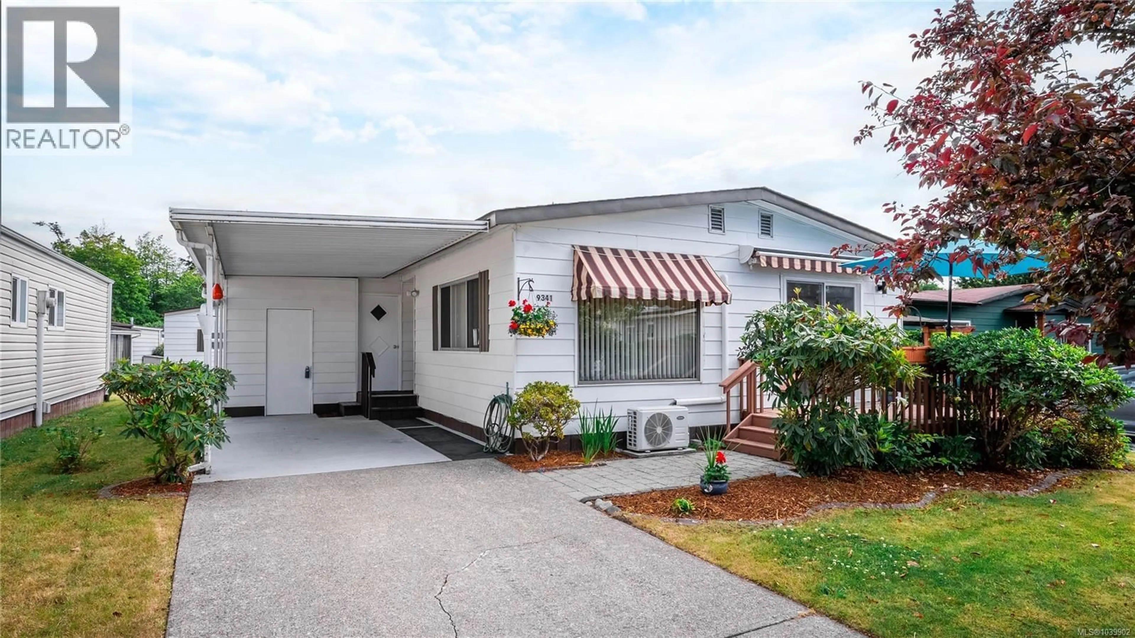 Home with vinyl exterior material, street for 9341 TRAILCREEK DRIVE, Sidney British Columbia V8L4M4