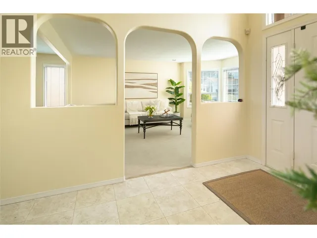 305 - 650 LEXINGTON DRIVE, Kelowna 4