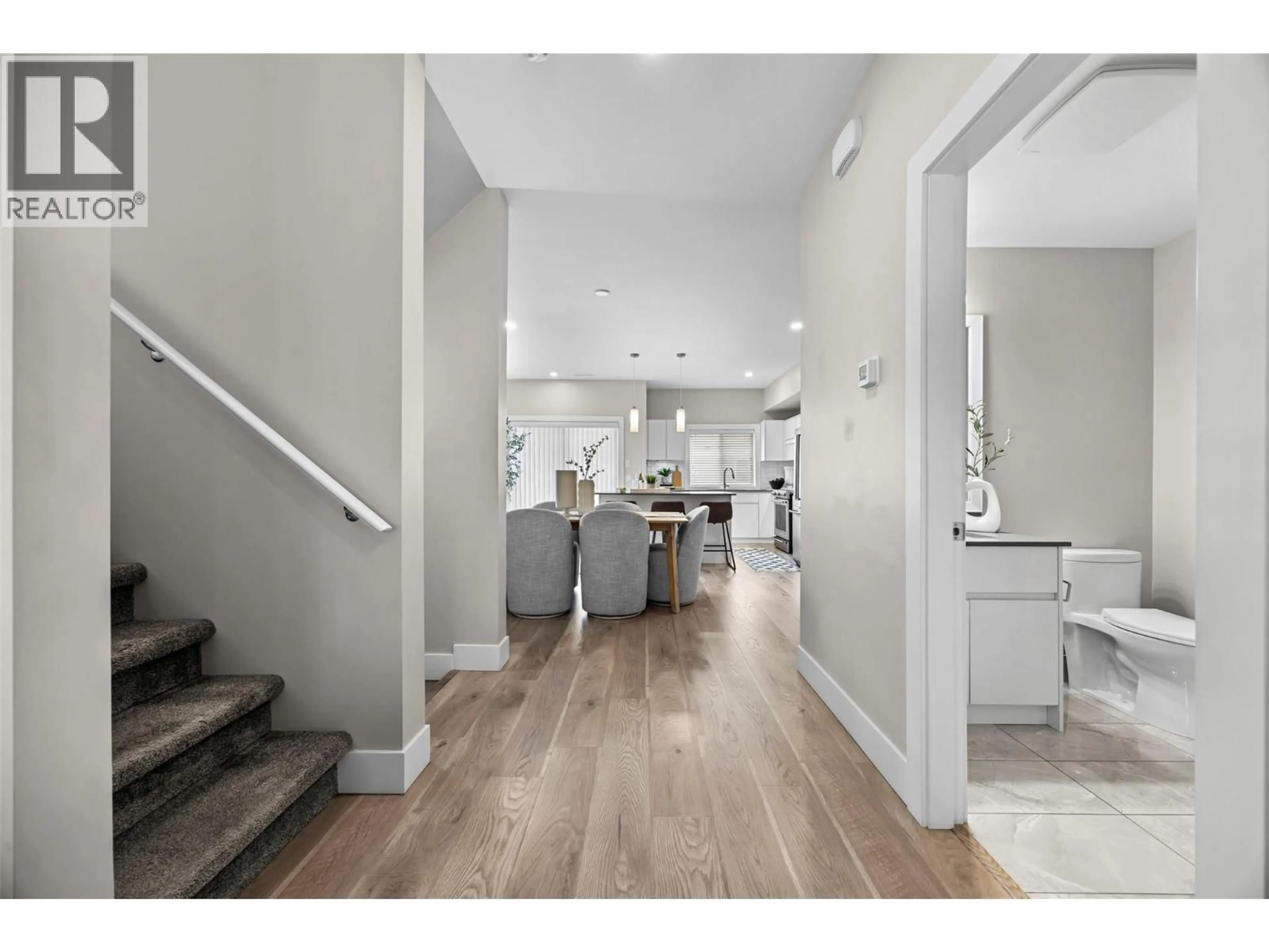 Unknown for 18 - 255 TAYLOR ROAD, Kelowna British Columbia V1X4G1