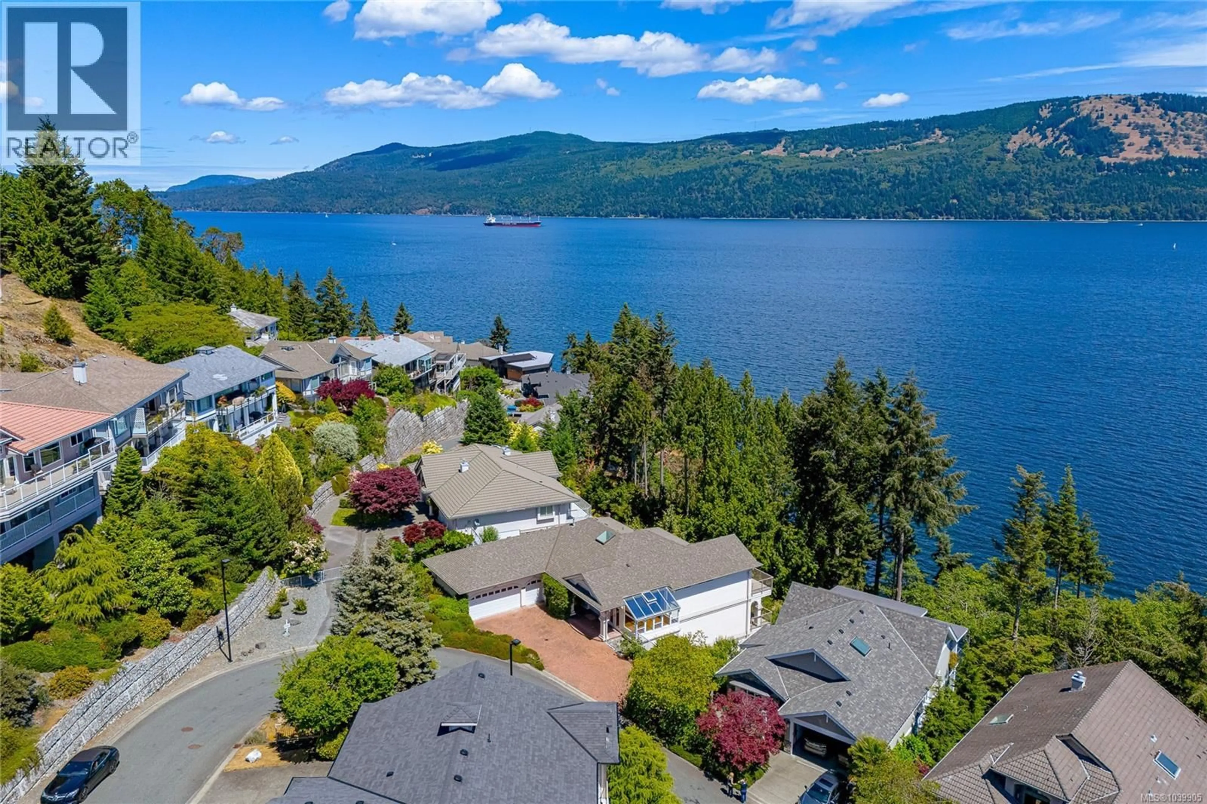 A pic from outside/outdoor area/front of a property/back of a property/a pic from drone, water/lake/river/ocean view for 3635 OCEAN VIEW CRESCENT, Cobble Hill British Columbia V8H0K8
