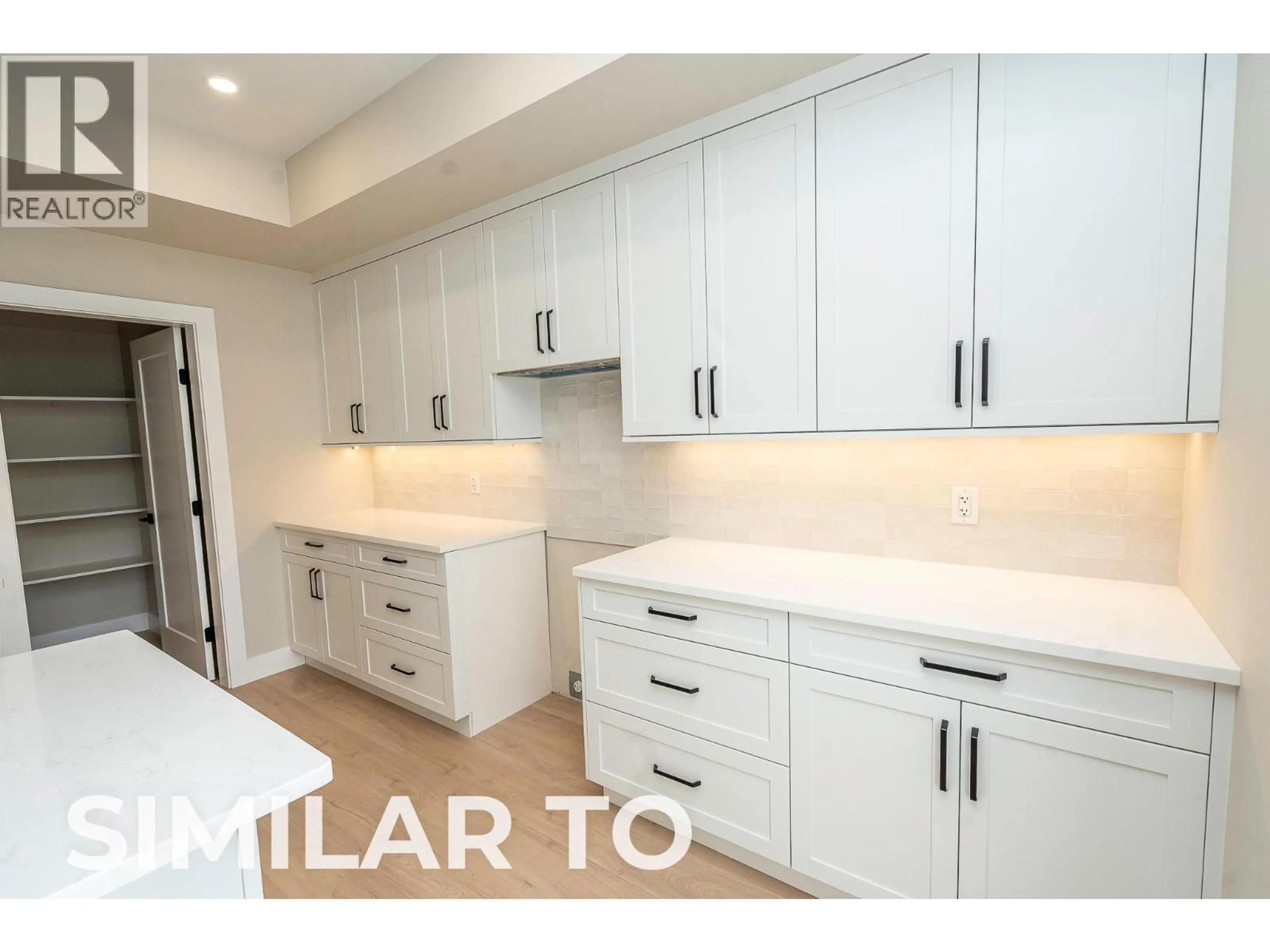Unknown for 3074 FLUME COURT, Kelowna British Columbia V4T0H2