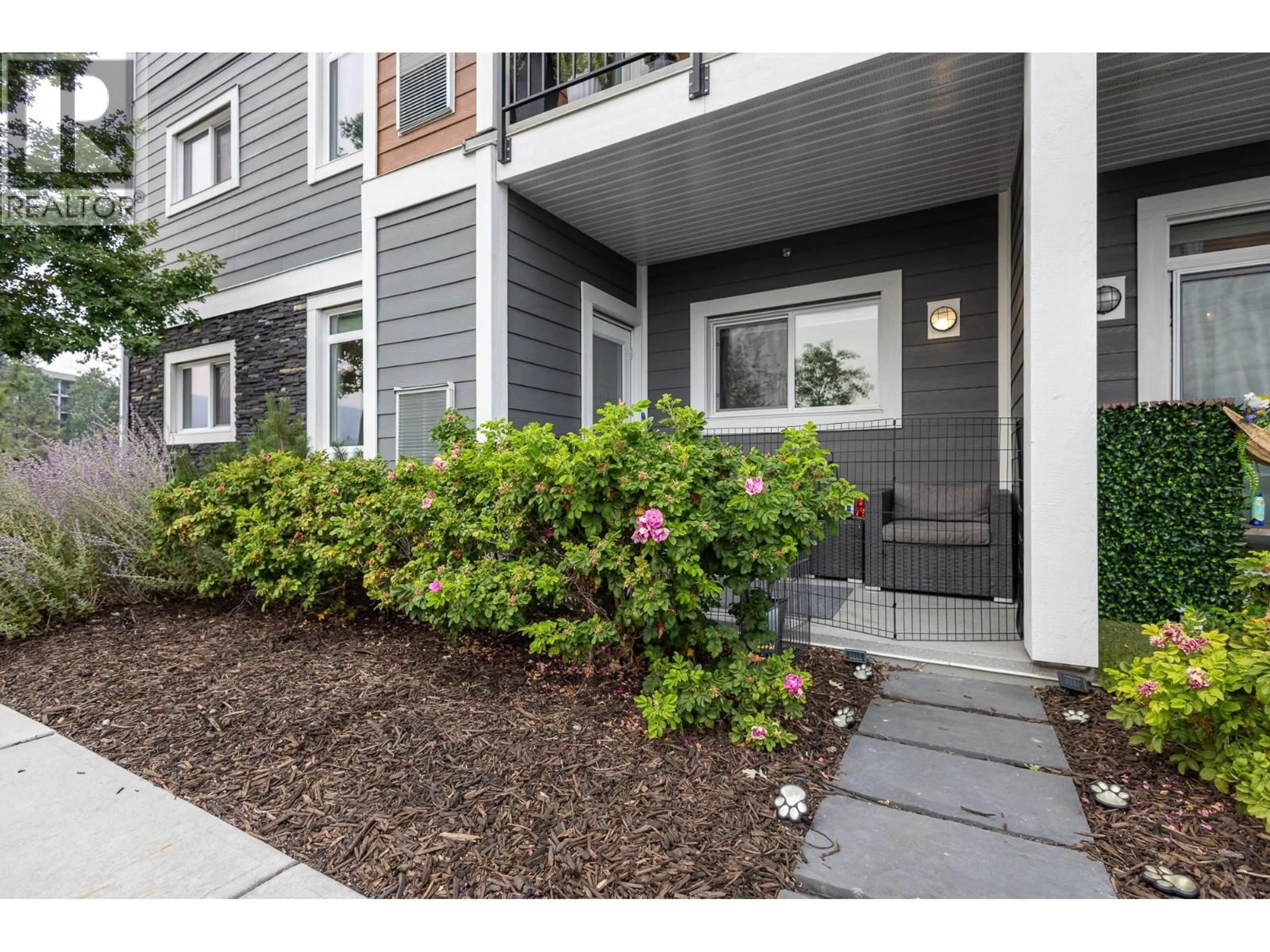 Indoor entryway for 101 - 2250 MAJOROS ROAD, West Kelowna British Columbia V4T0A6