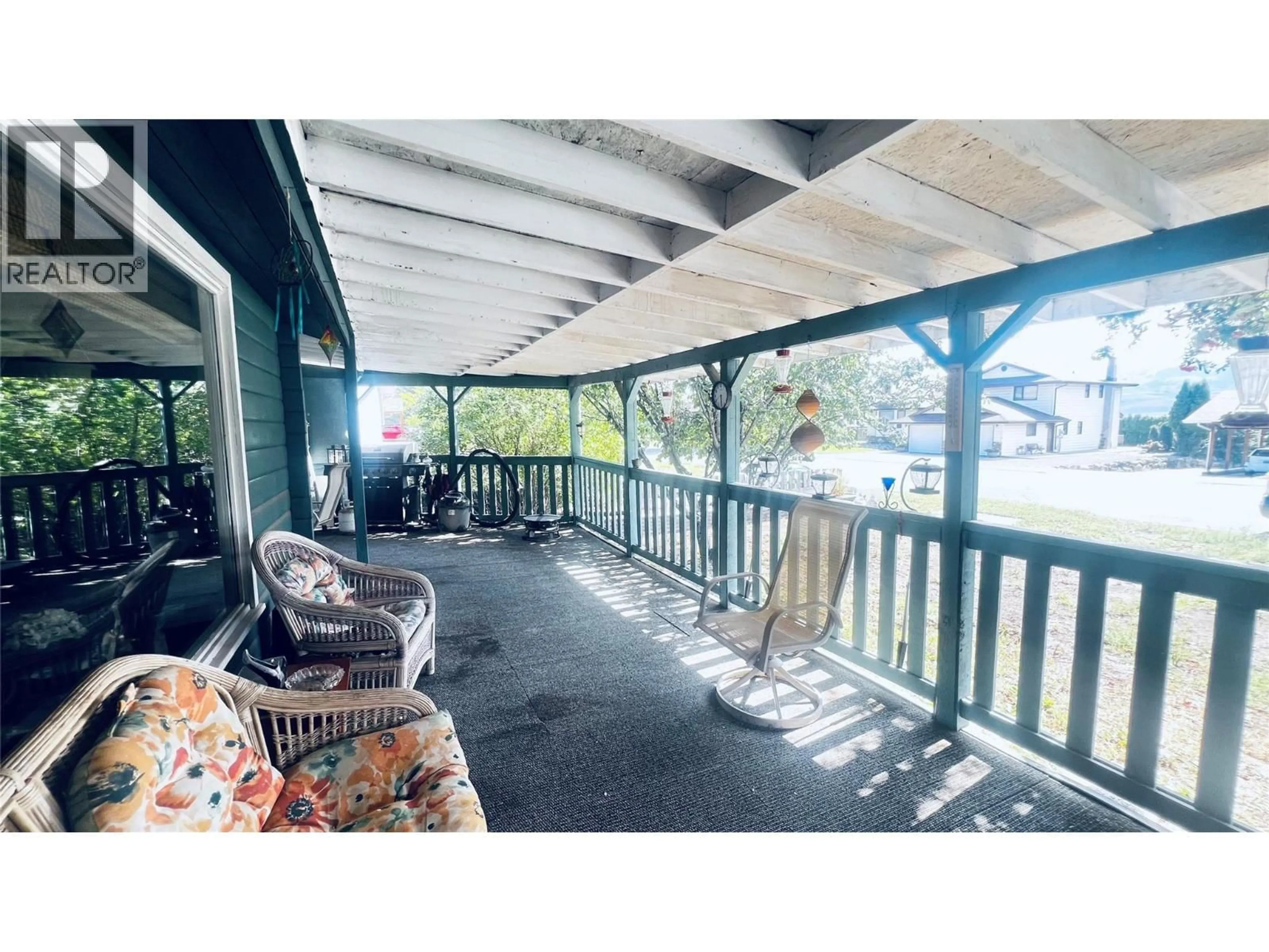 Patio, water/lake/river/ocean view for 2513 IRVINE AVENUE, Merritt British Columbia V1K1H4