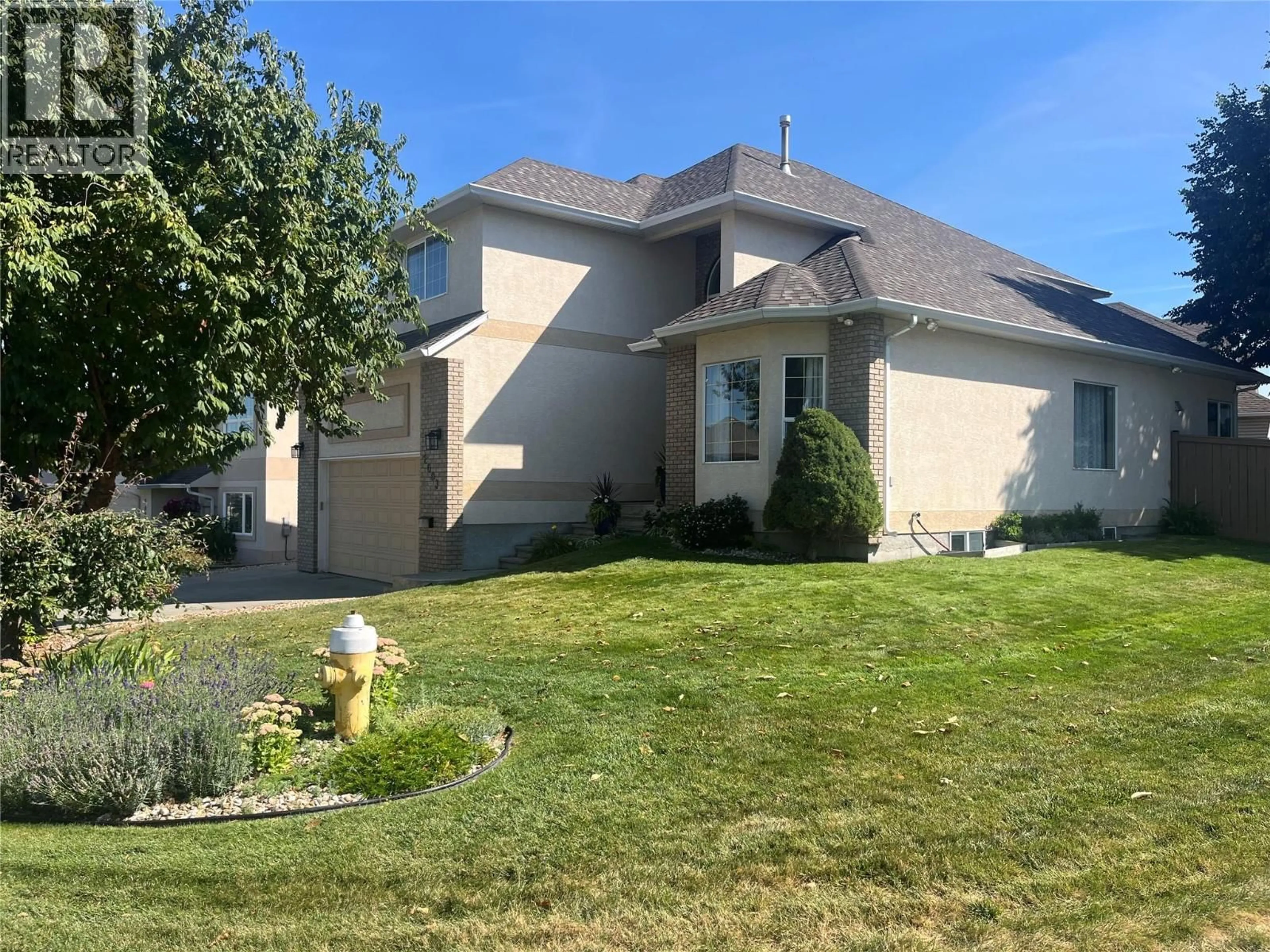 Home with vinyl exterior material, street for 2003 PANORAMA COURT, Kamloops British Columbia V2E2S1