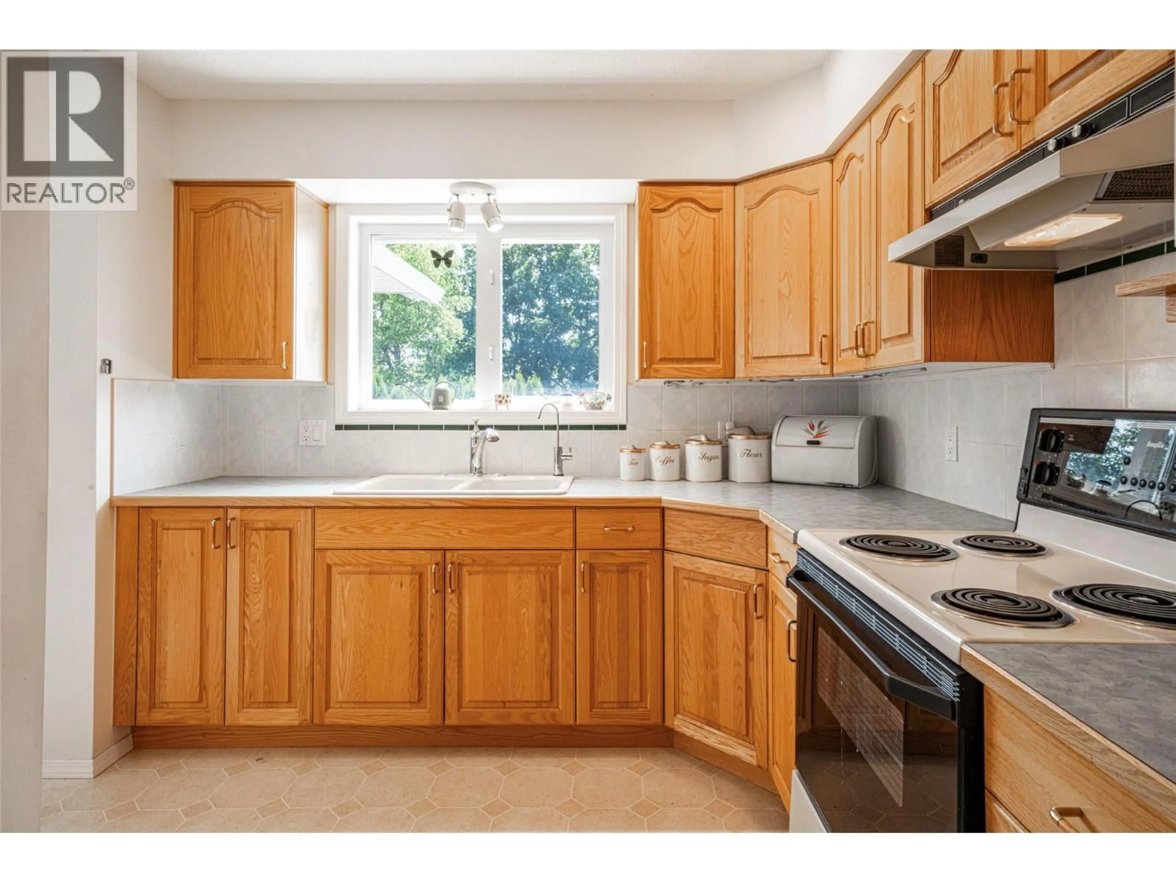 Standard kitchen, unknown for 5804 RICHFIELD DRIVE, Vernon British Columbia V1H1A7