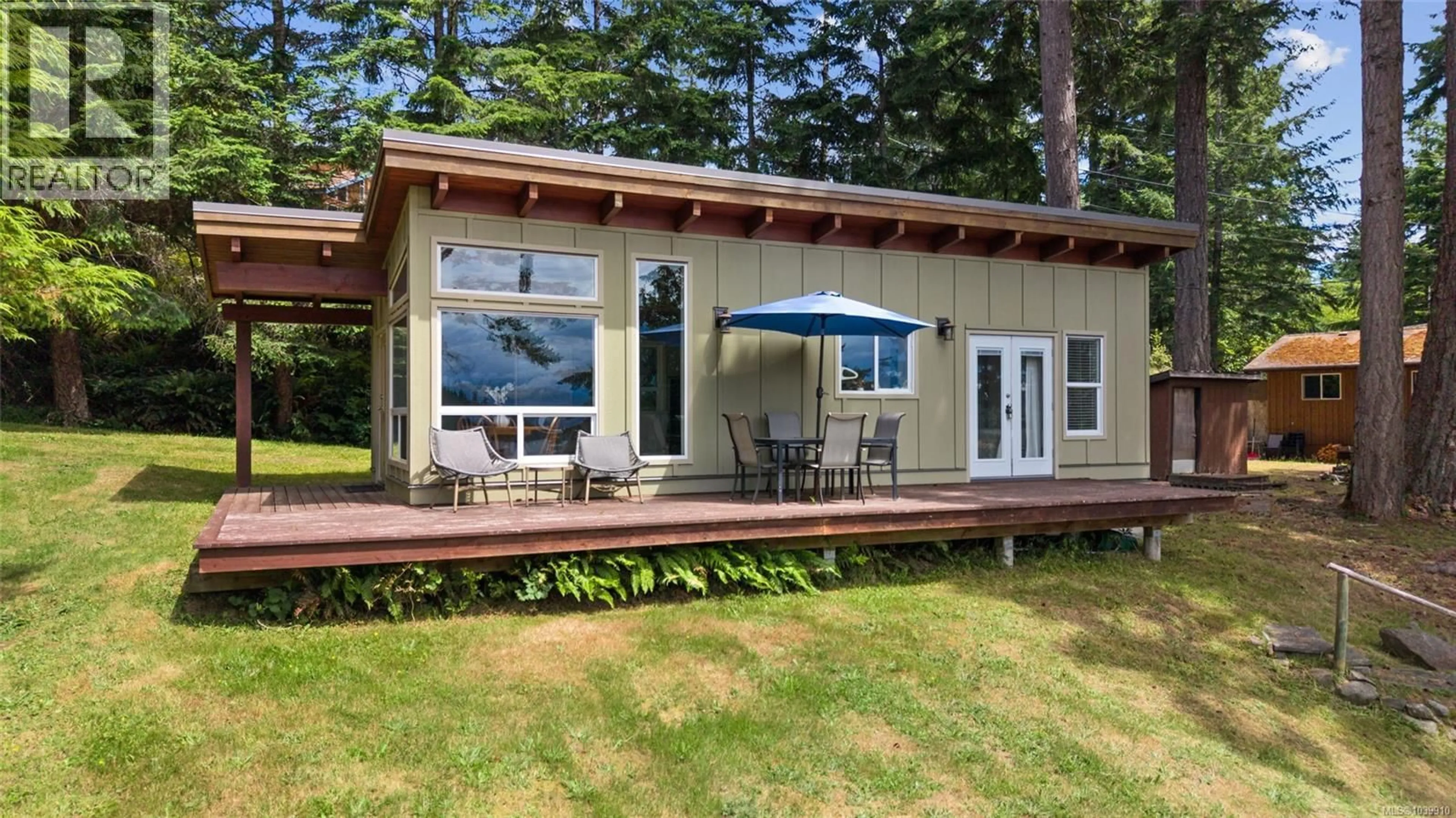 Patio, water/lake/river/ocean view for 781 CLIFF ROAD, Quadra Island British Columbia V0P1N0