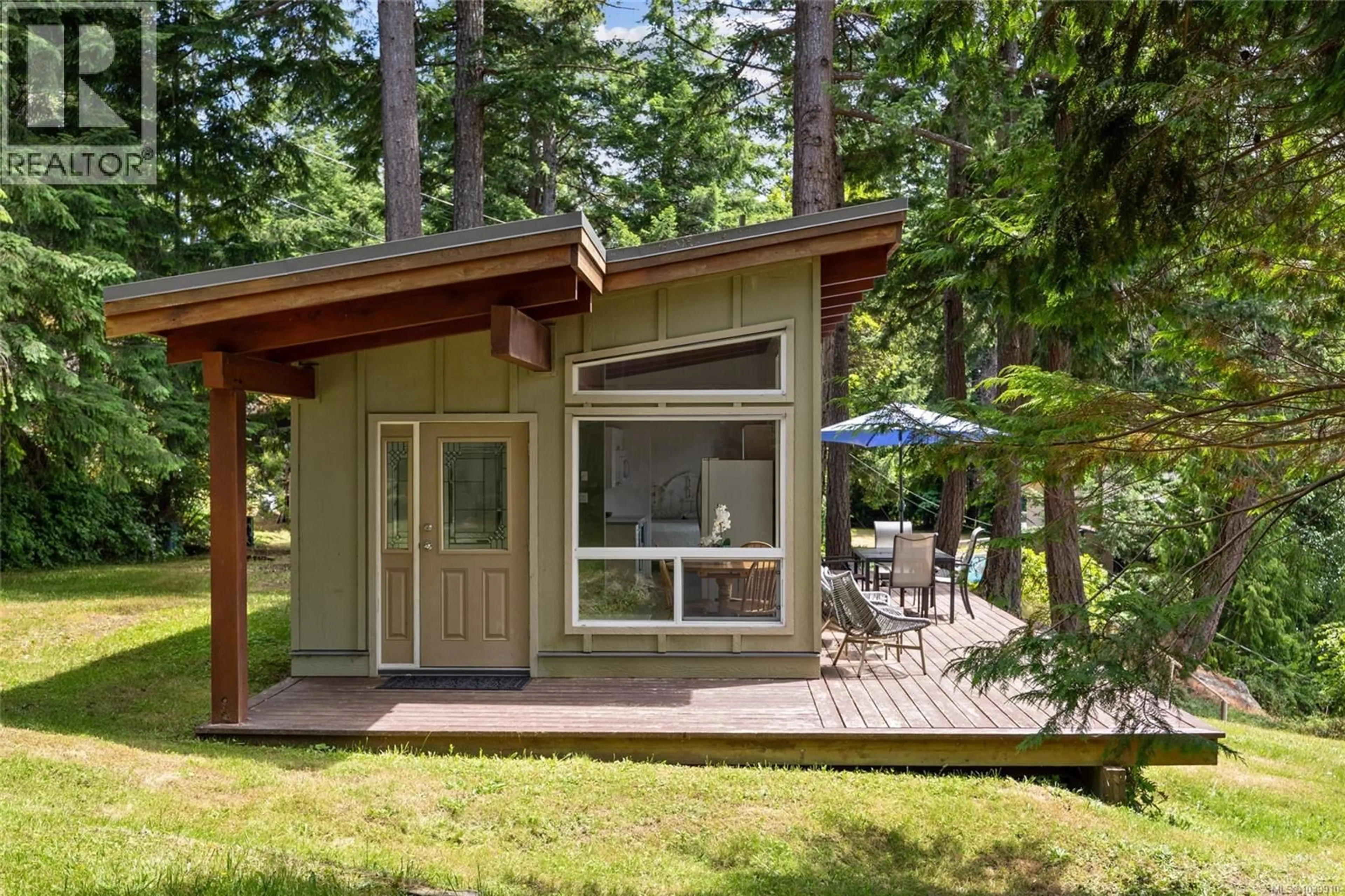 Patio, forest/trees view for 781 CLIFF ROAD, Quadra Island British Columbia V0P1N0