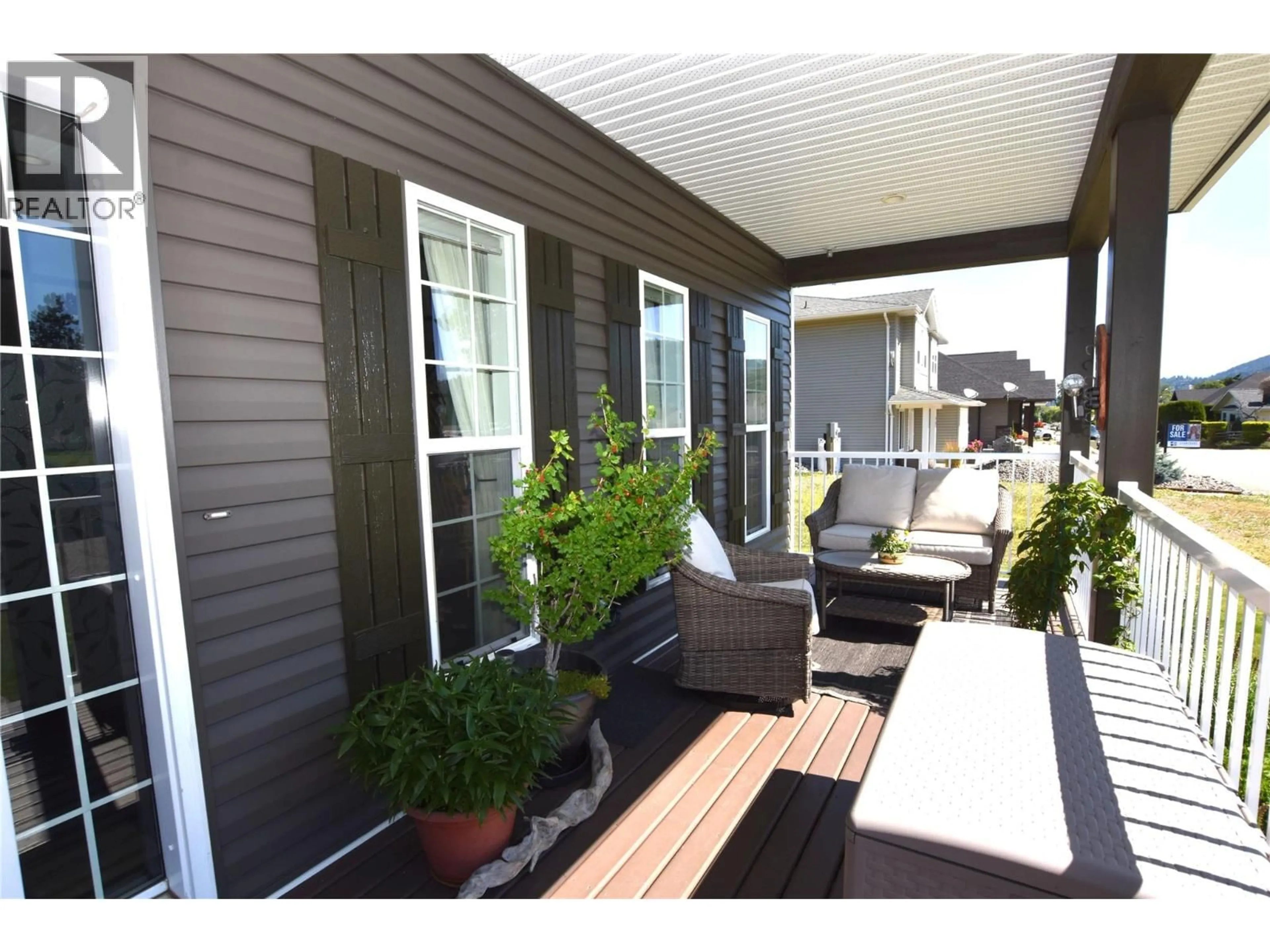 Patio, street for 535 LOON AVENUE, Vernon British Columbia V1H2A1