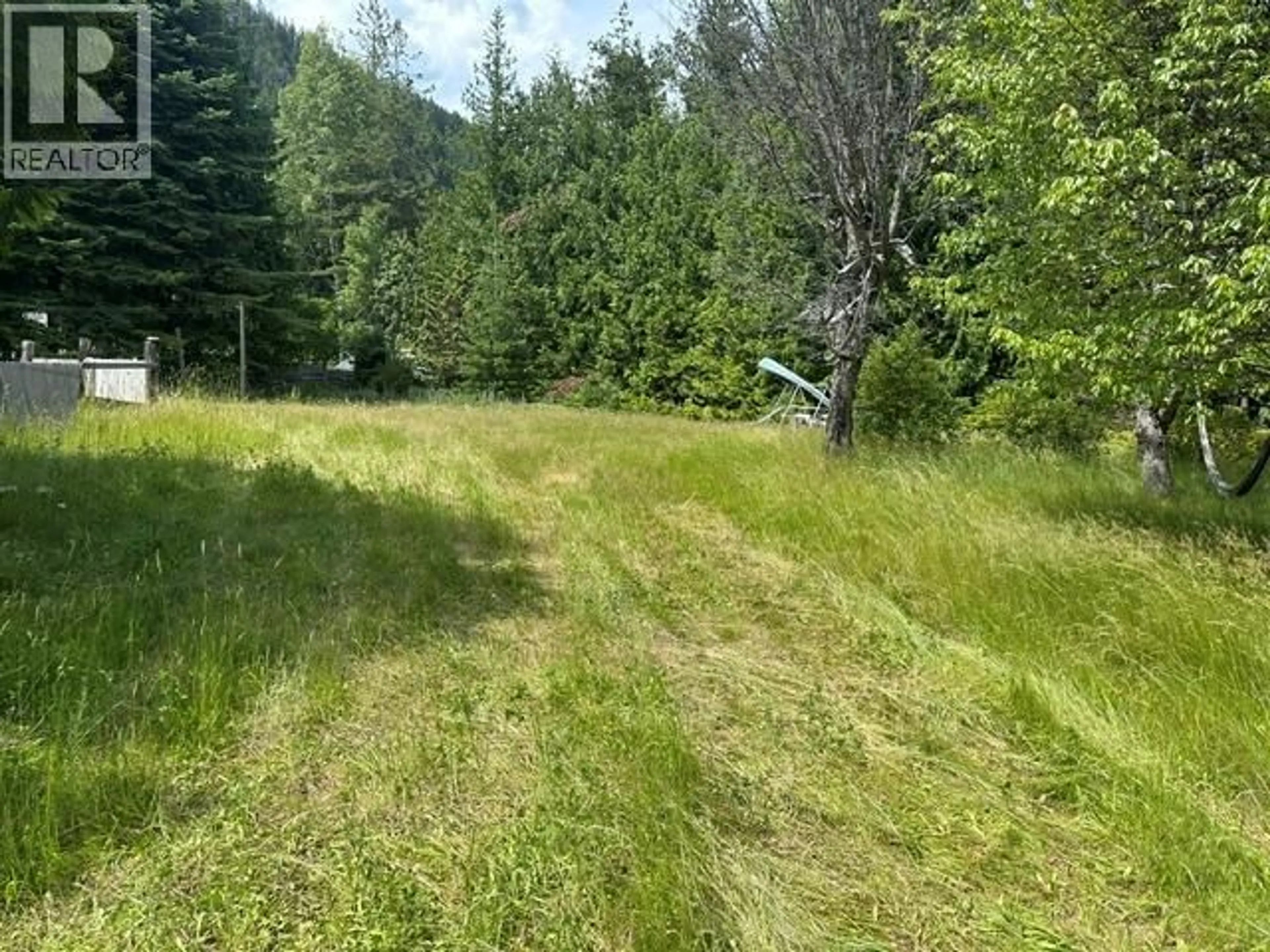 A pic from outside/outdoor area/front of a property/back of a property/a pic from drone, forest/trees view for 4780 TWIN BAYS ROAD, Kaslo British Columbia V0G1M0