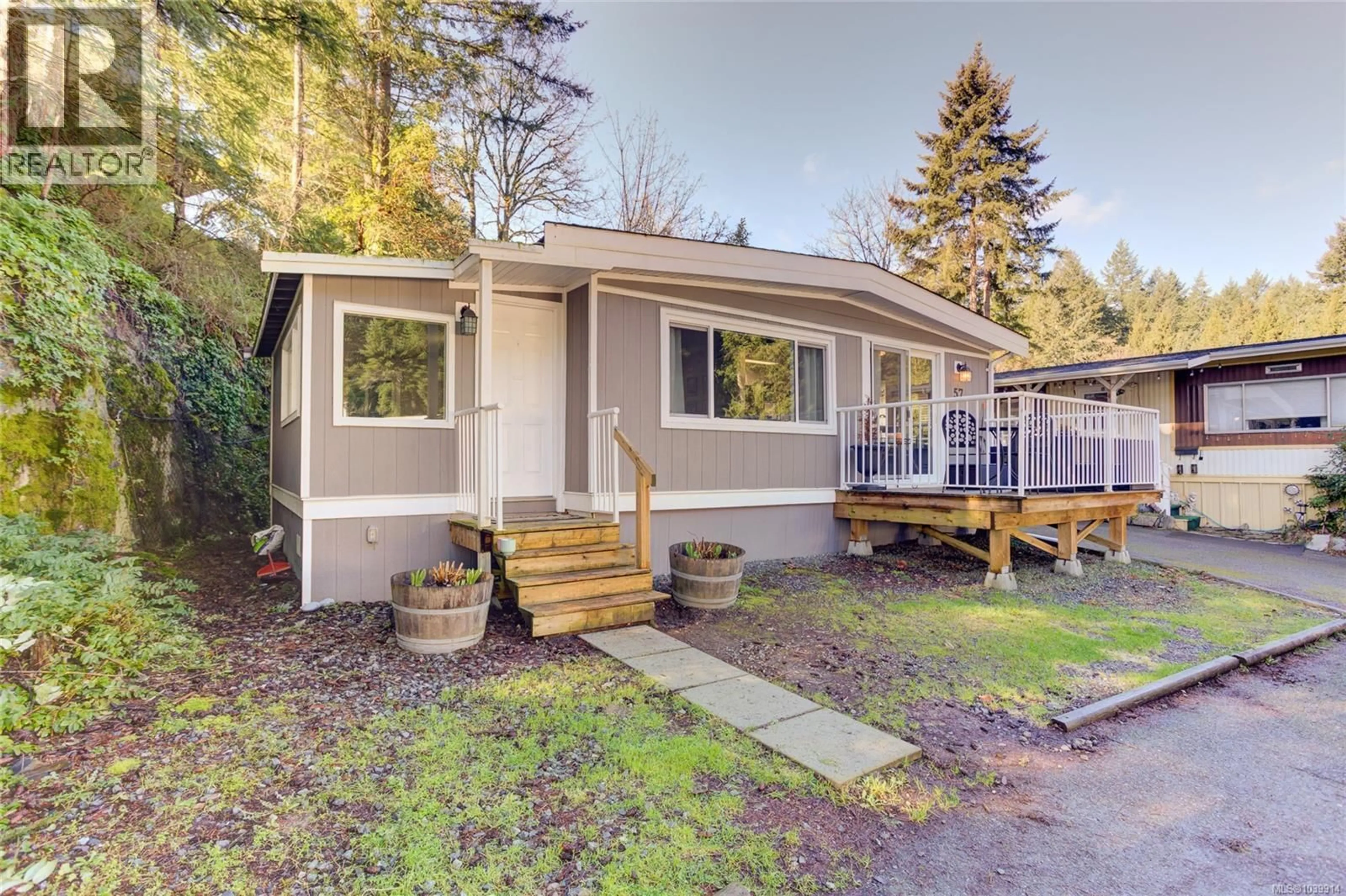 Home with vinyl exterior material, street for 57 - 2817 SOOKE LAKE ROAD, Langford British Columbia V0R2W3