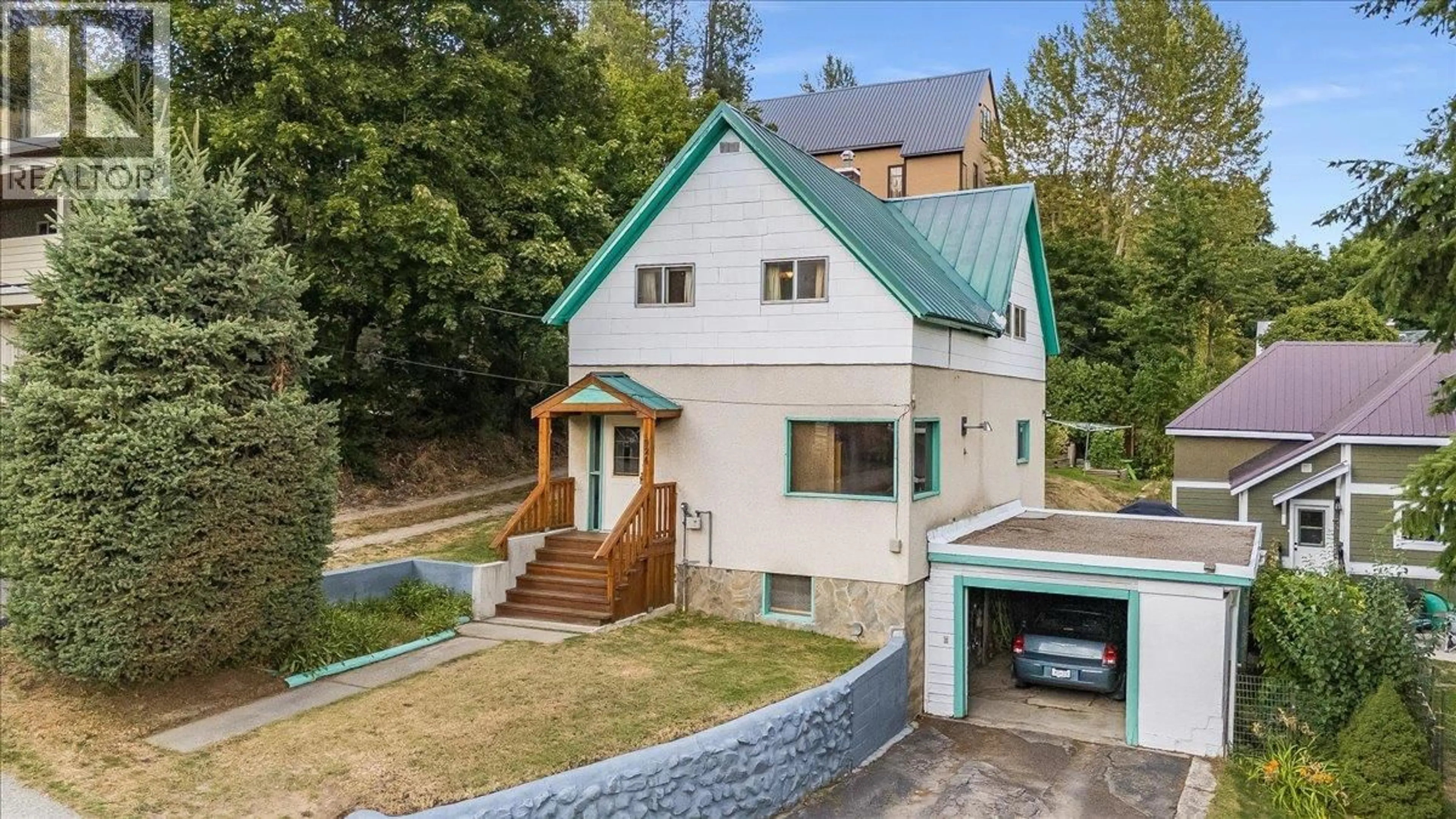 Unknown for 1924 DAVIS STREET, Rossland British Columbia V0G1Y0