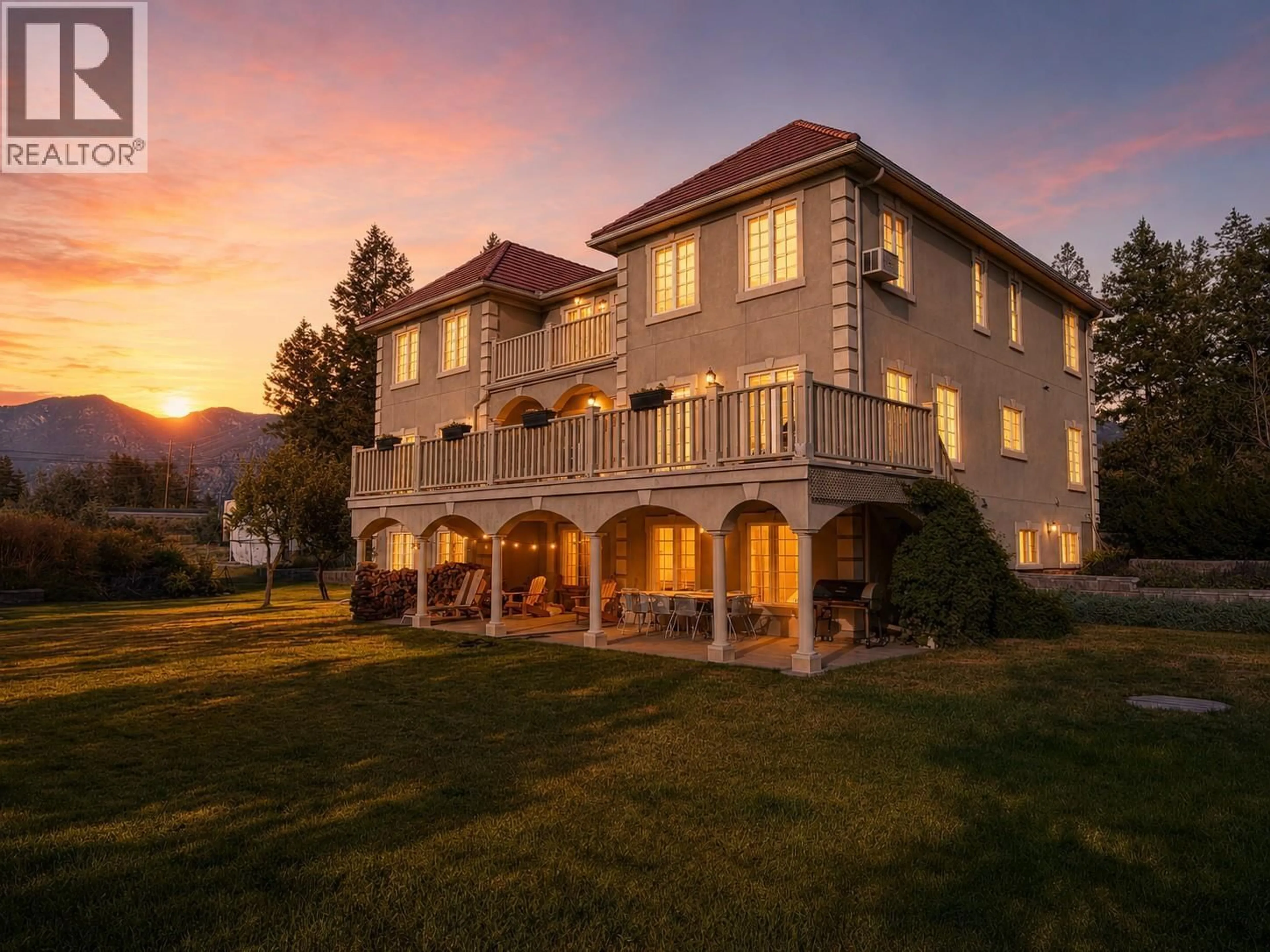 Unknown for 456 LAKEVIEW ROAD, Invermere British Columbia V0A1K3