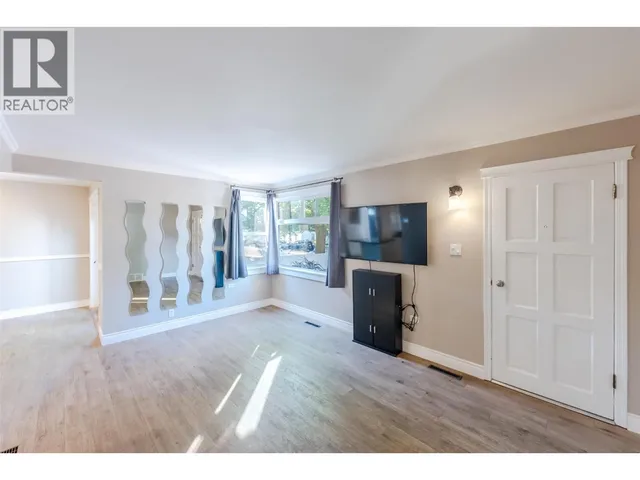 1110 KILWINNING STREET, Penticton 4