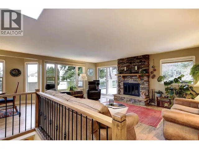 391 BRAELOCH ROAD, Kelowna 4
