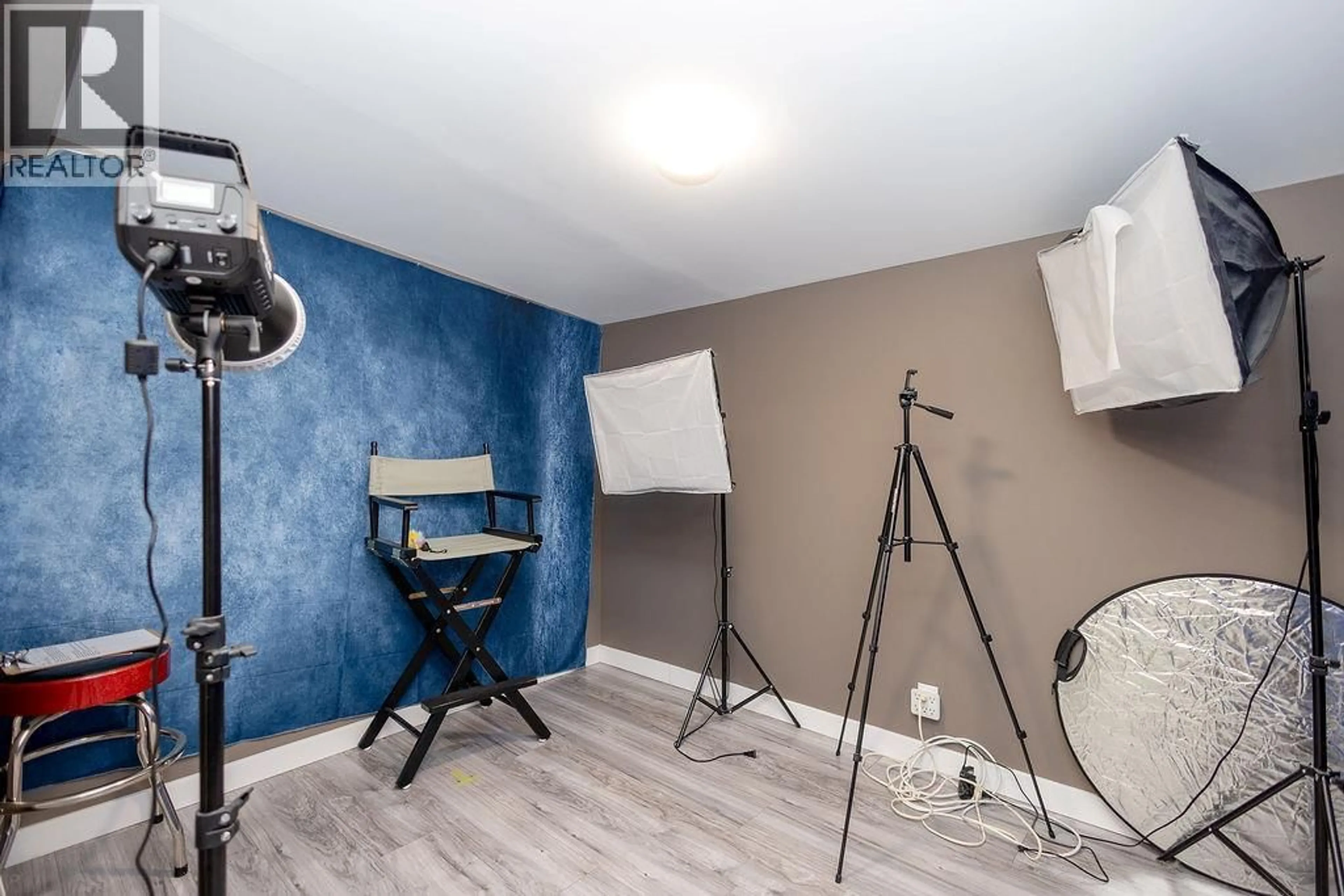 A pic of a room for 12 - 5371 PRINCETON AVENUE, Peachland British Columbia V0H1X8