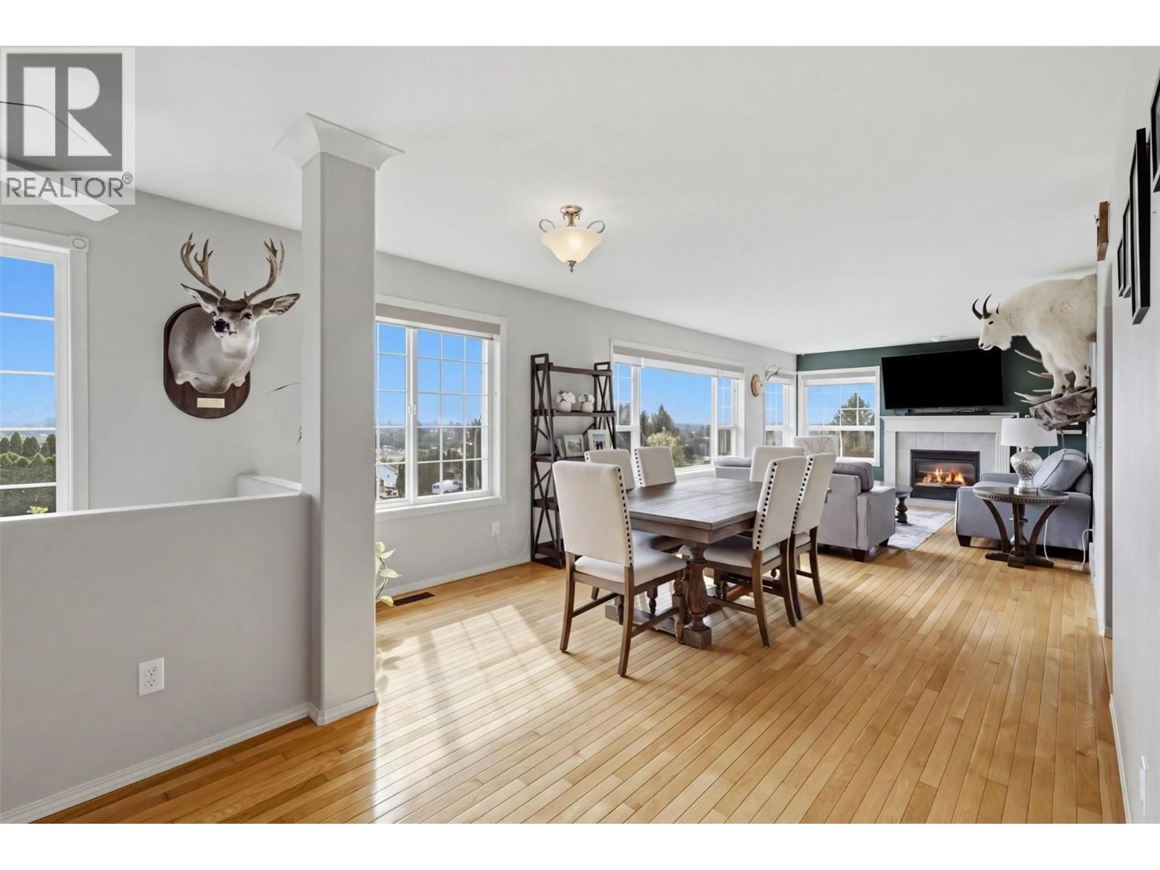 A pic of a room for 992 PINE SPRINGS ROAD, Kamloops British Columbia V2B8H2