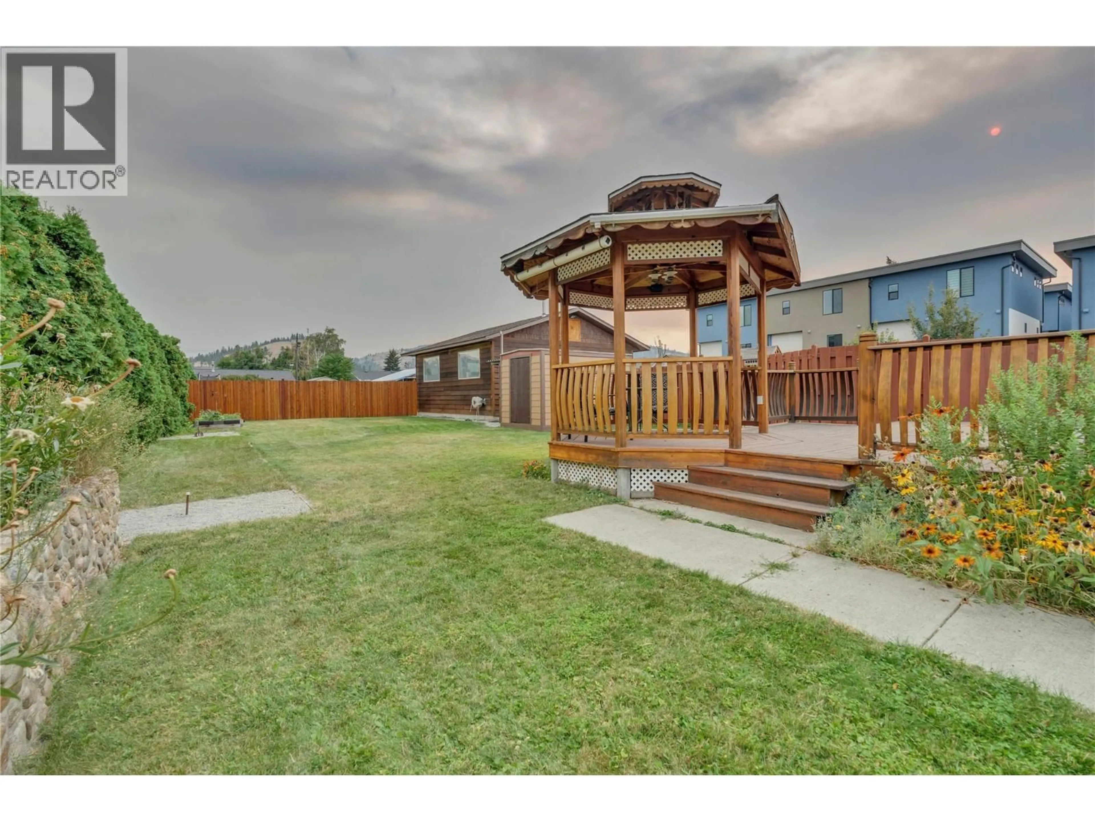 Patio, mountain view for 10511 ELLIOTT STREET, Summerland British Columbia V0H1Z2