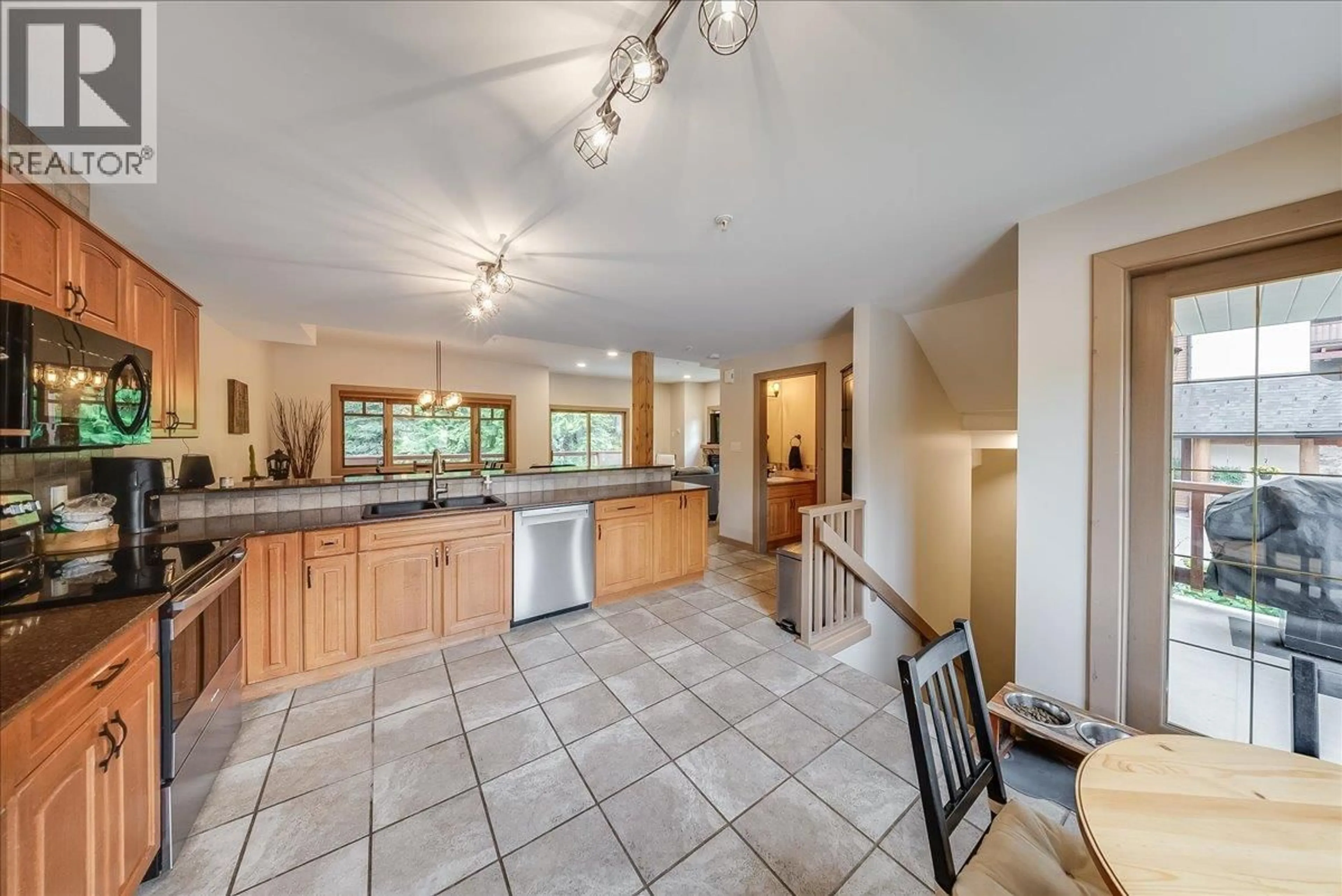 Open concept kitchen, ceramic/tile floor for E - 1003 MOUNTAIN VIEW ROAD, Rossland British Columbia V0G1Y0