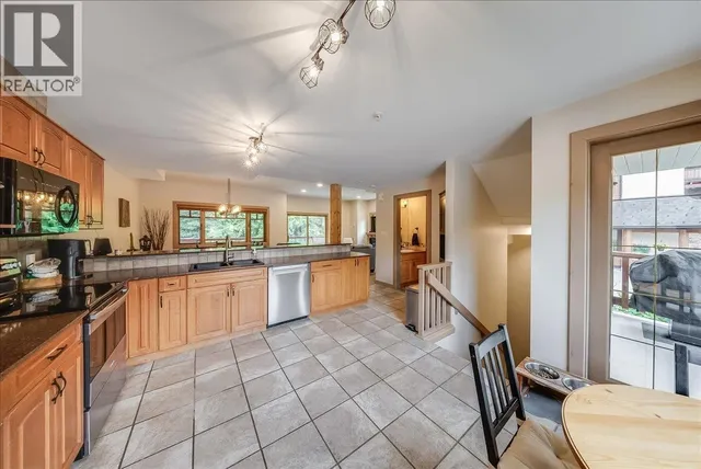 E - 1003 MOUNTAIN VIEW ROAD, Rossland 3
