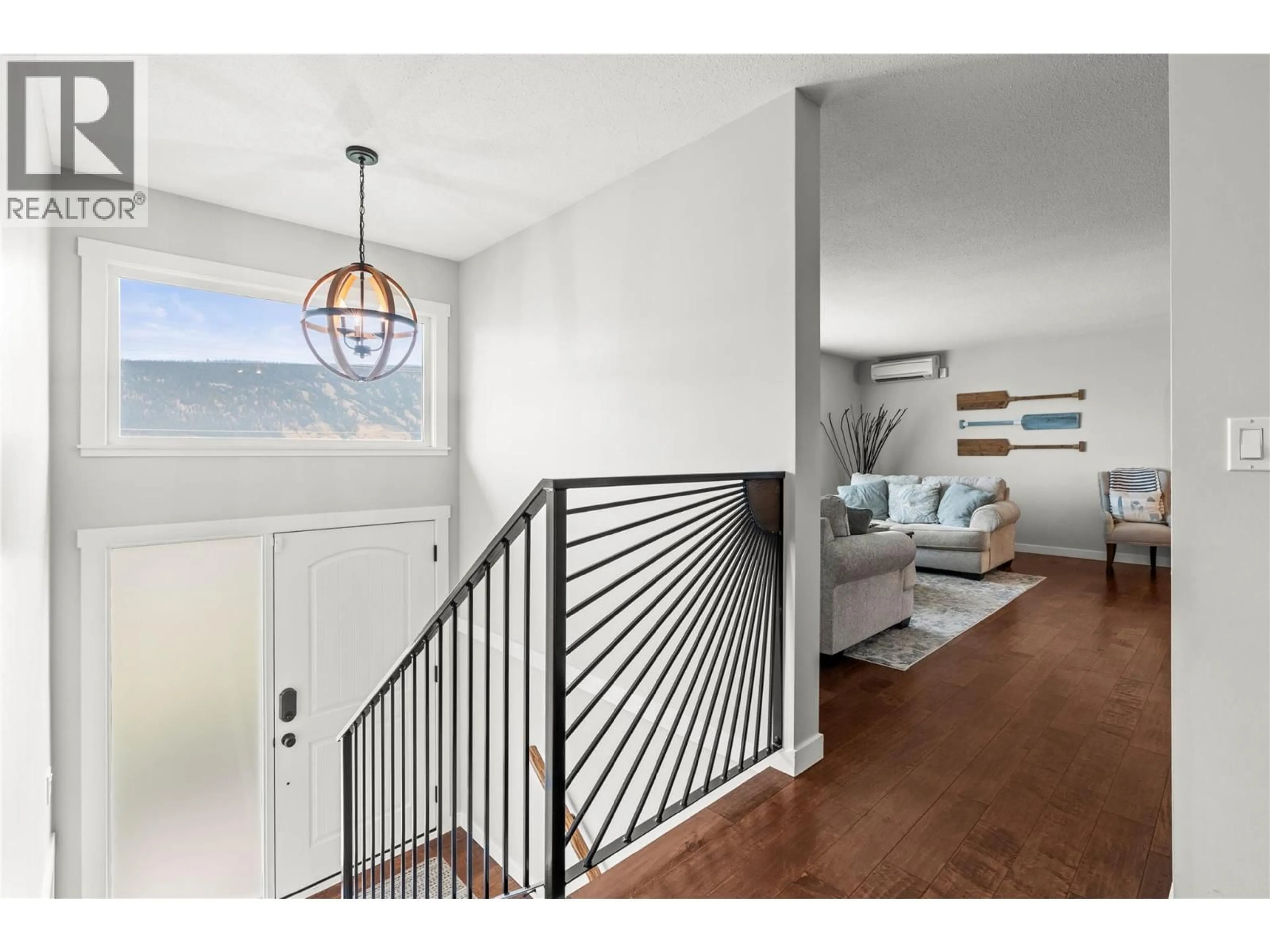 Indoor entryway for 14487 OYAMA ROAD, Lake Country British Columbia V4V2C7