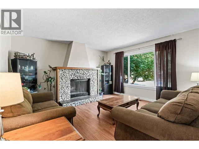 792 EASTWOOD ROAD, Lumby 2