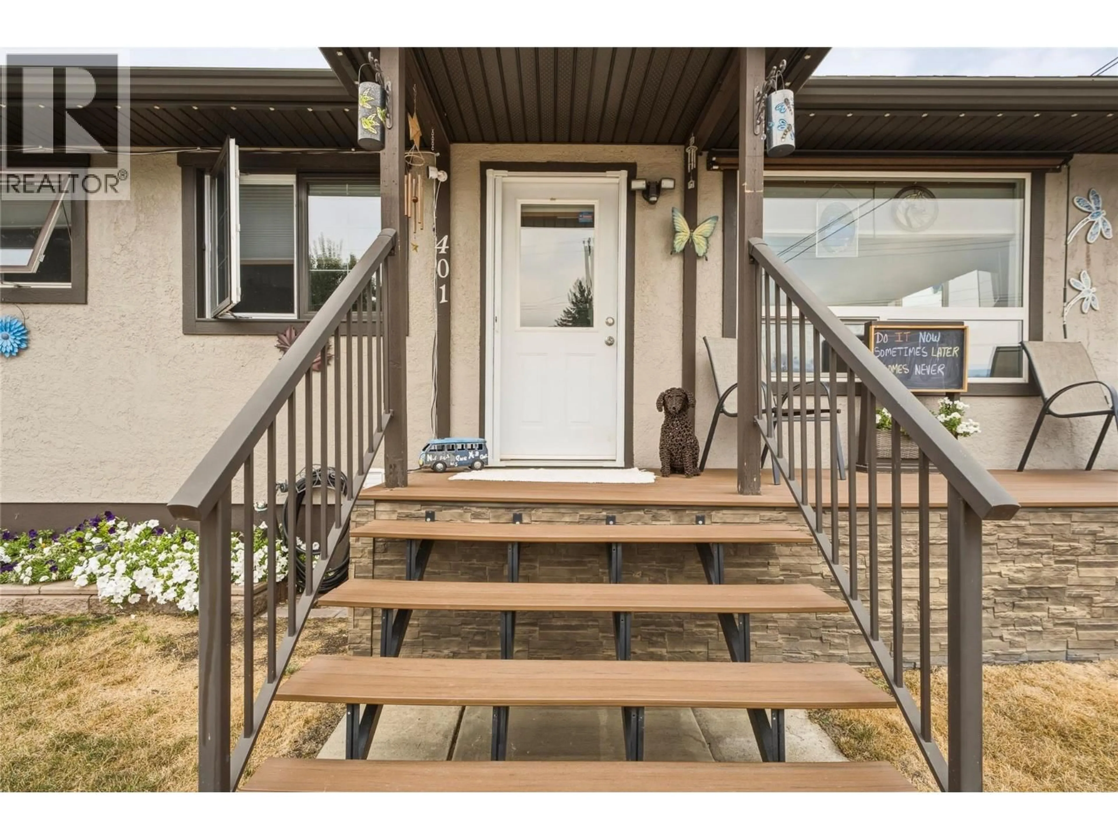 Indoor entryway for 401 HOWARD AVENUE, Enderby British Columbia V4Y4A4