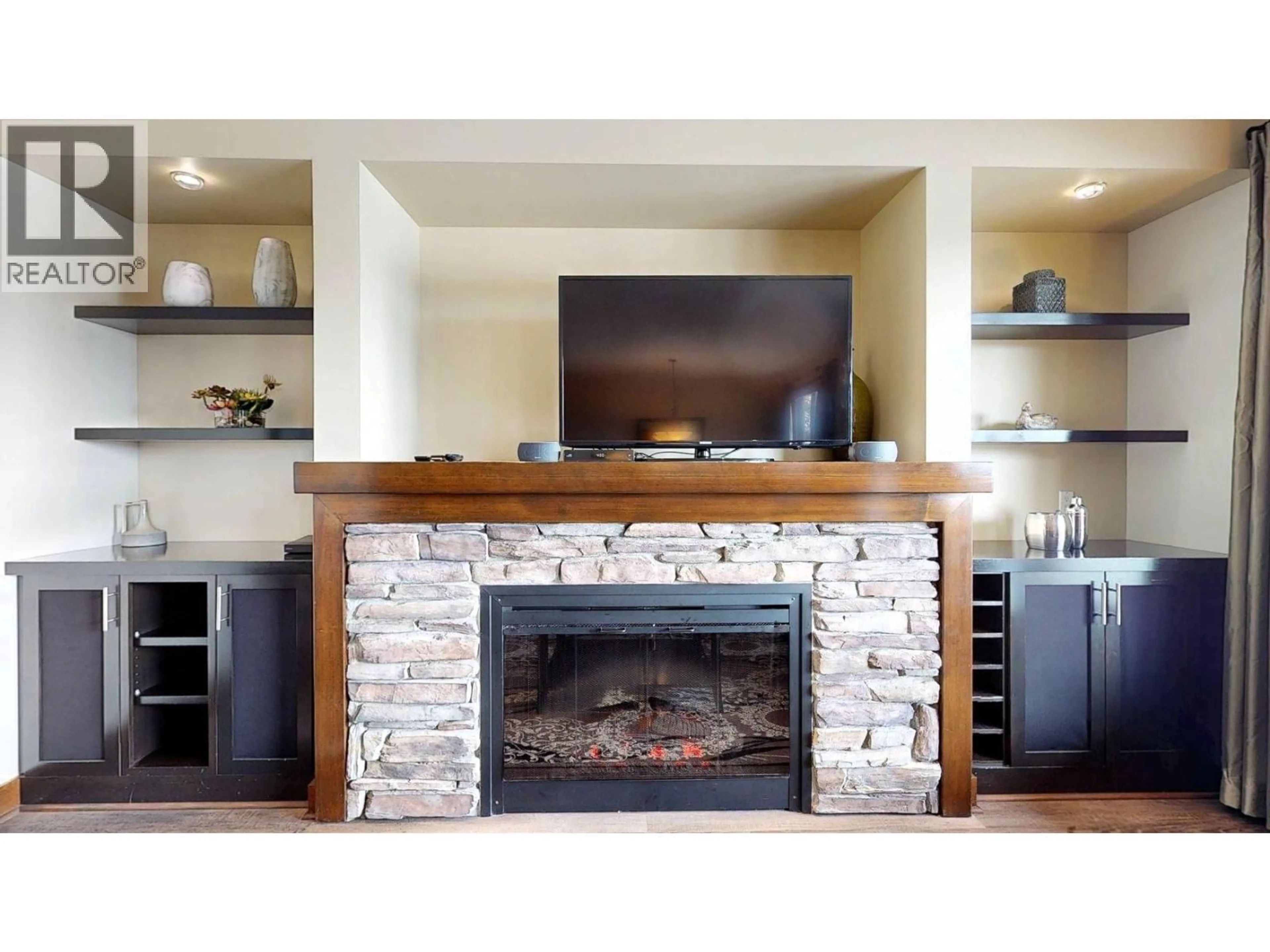 Home theater for 821 G - 800 BIGHORN BOULEVARD, Radium Hot Springs British Columbia V0A1M0