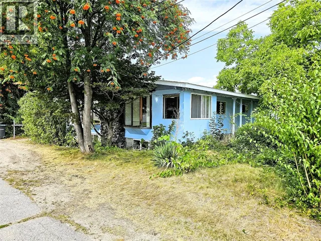 2716 4TH AVE AVENUE, Castlegar 2