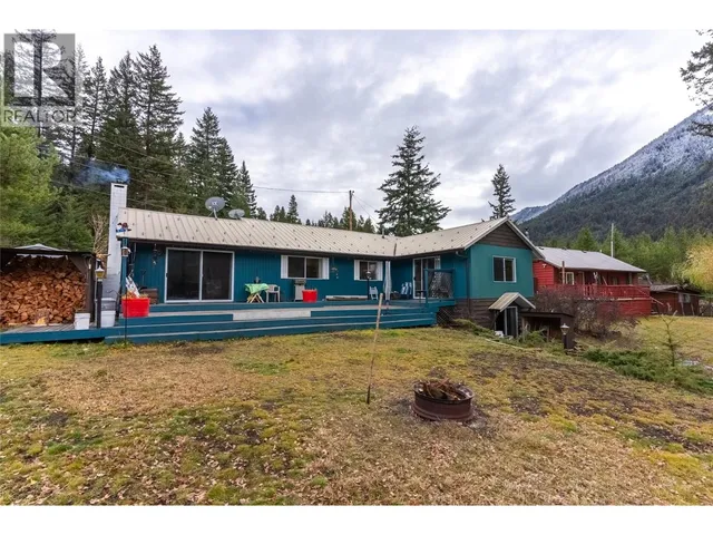 11805 FOUNTAIN VALLEY ROAD, Lillooet 2
