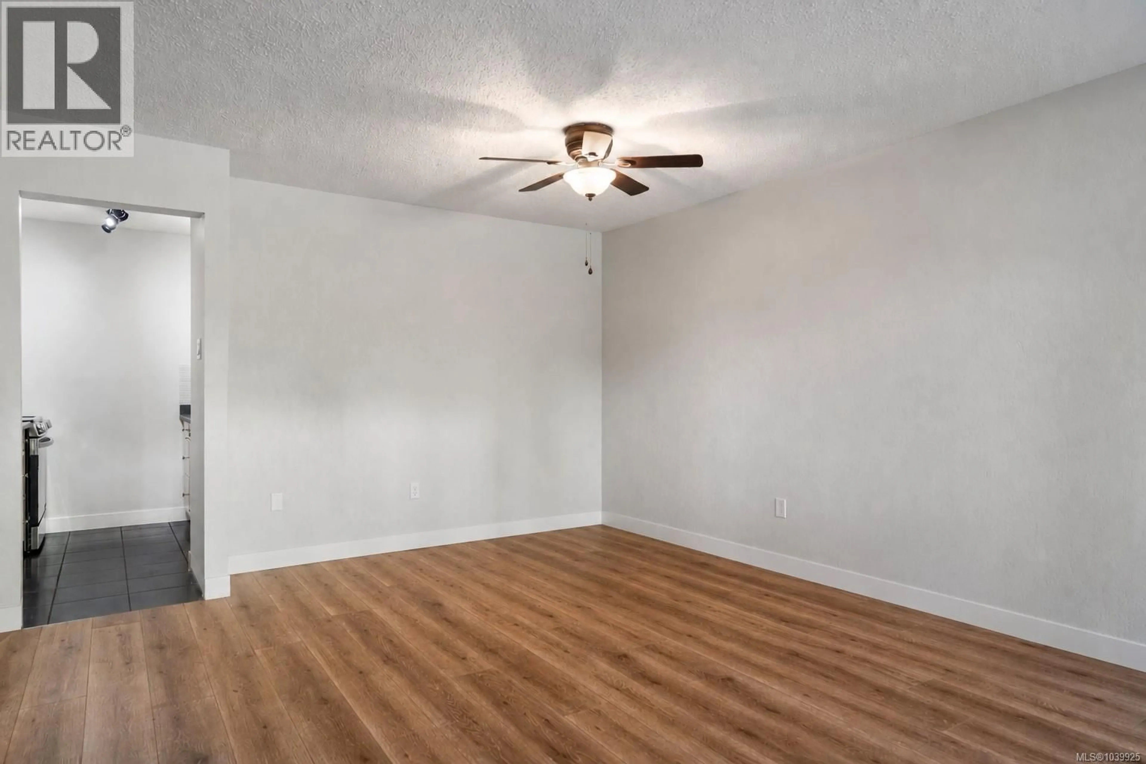 A pic of a room for 111 - 1005 MCKENZIE AVENUE, Saanich British Columbia V8X4A9