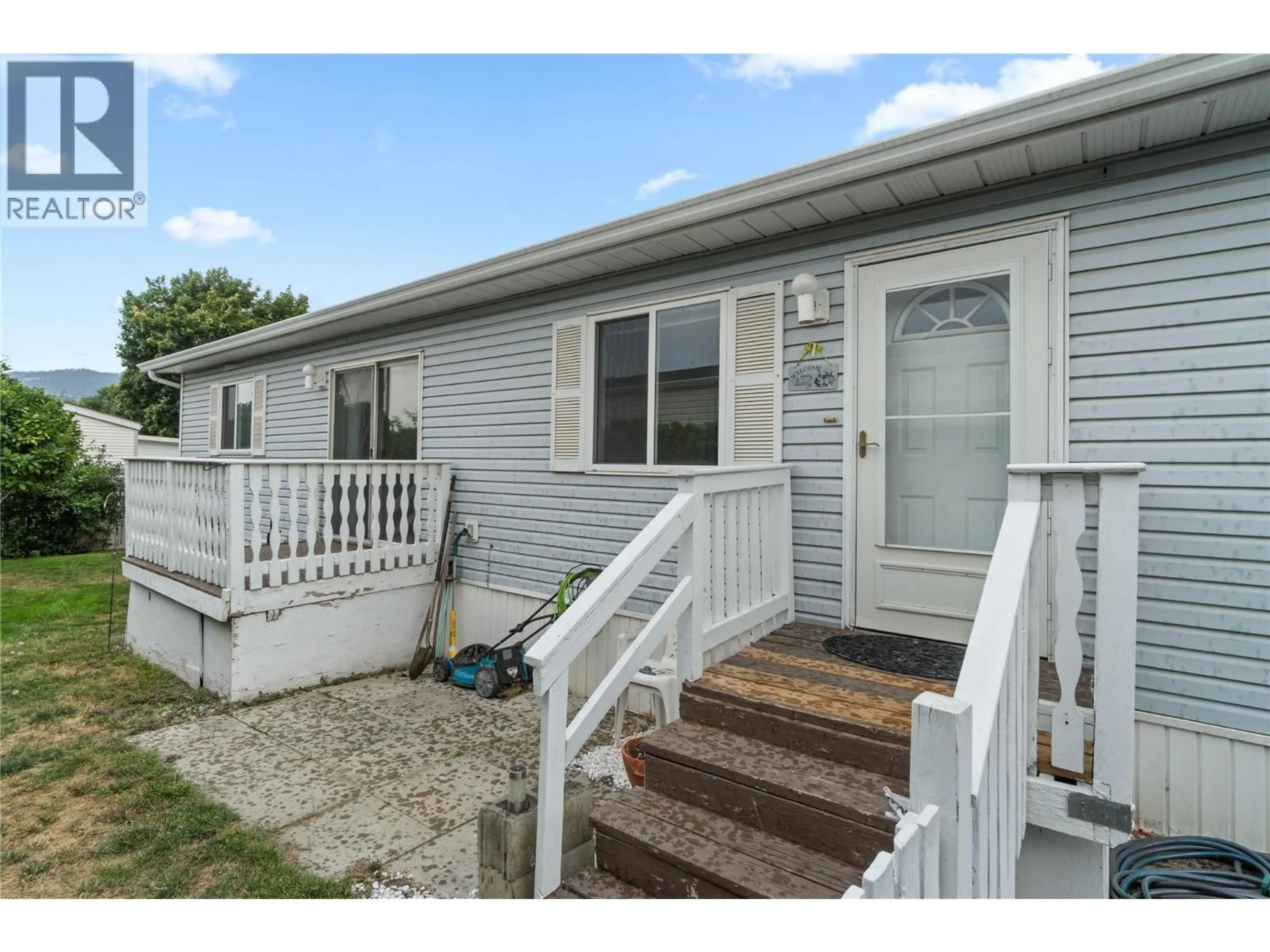 Home with vinyl exterior material, street for 42 - 1525 ORD ROAD, Kamloops British Columbia V2B7V2