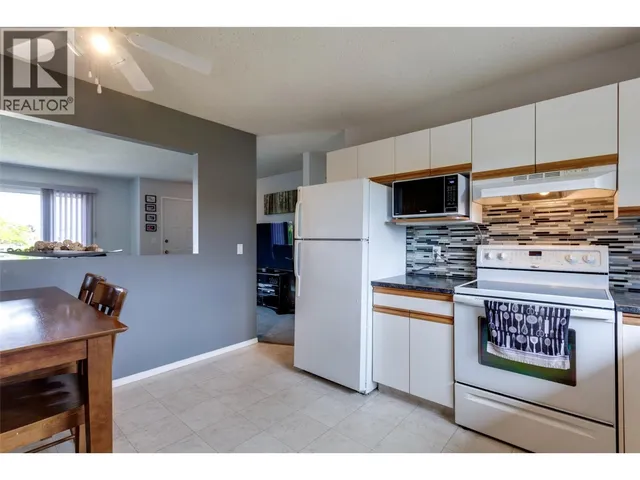 685 QUIGLEY ROAD, Kelowna 3