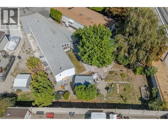211 - 3105 SOUTH MAIN STREET, Penticton 2