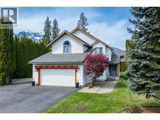 1107 PINERIDGE CRESCENT, Revelstoke 2