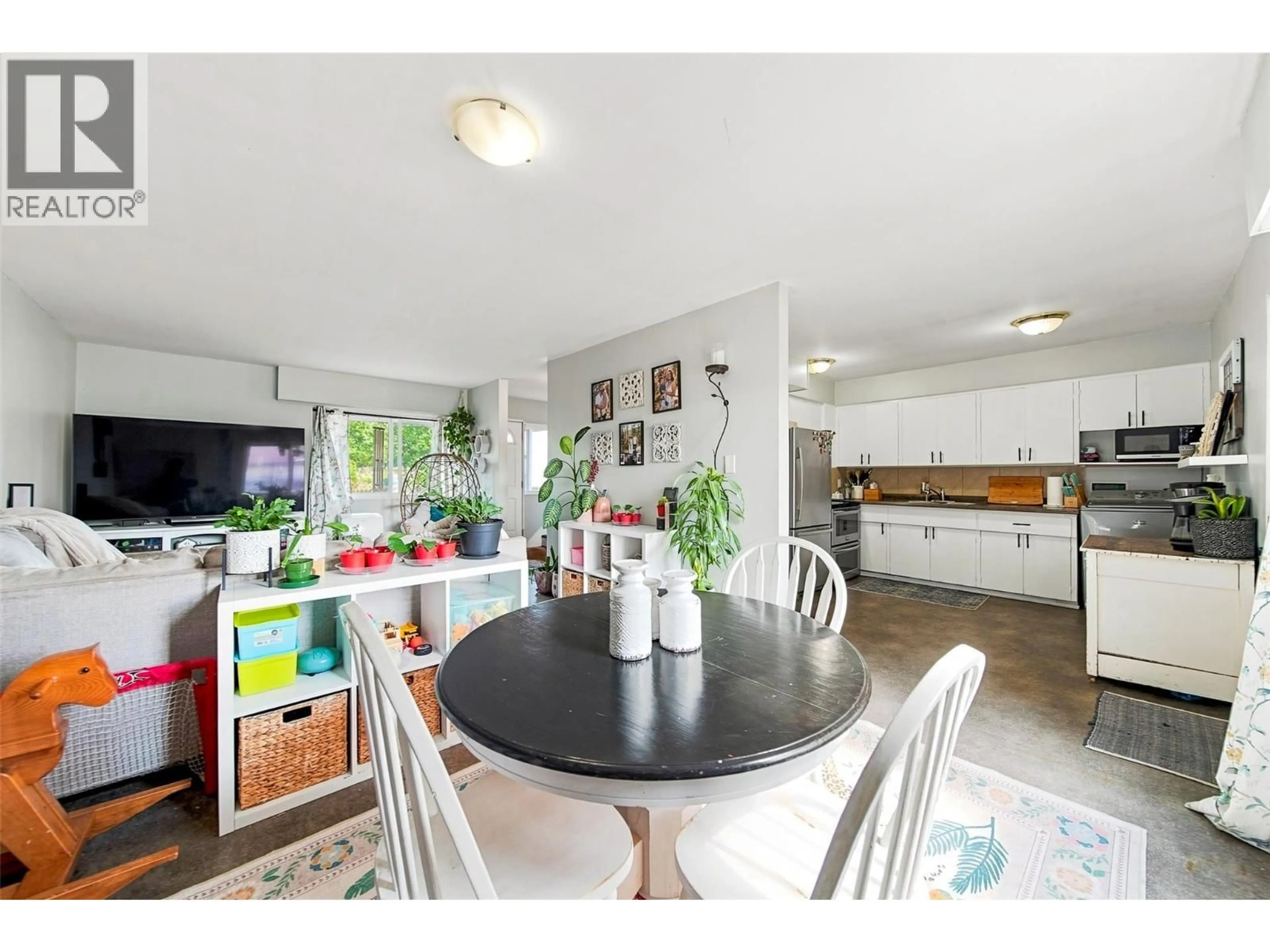 Open concept kitchen, unknown for 4 - 2390 SEYOM CRESCENT, Merritt British Columbia V1K1B8