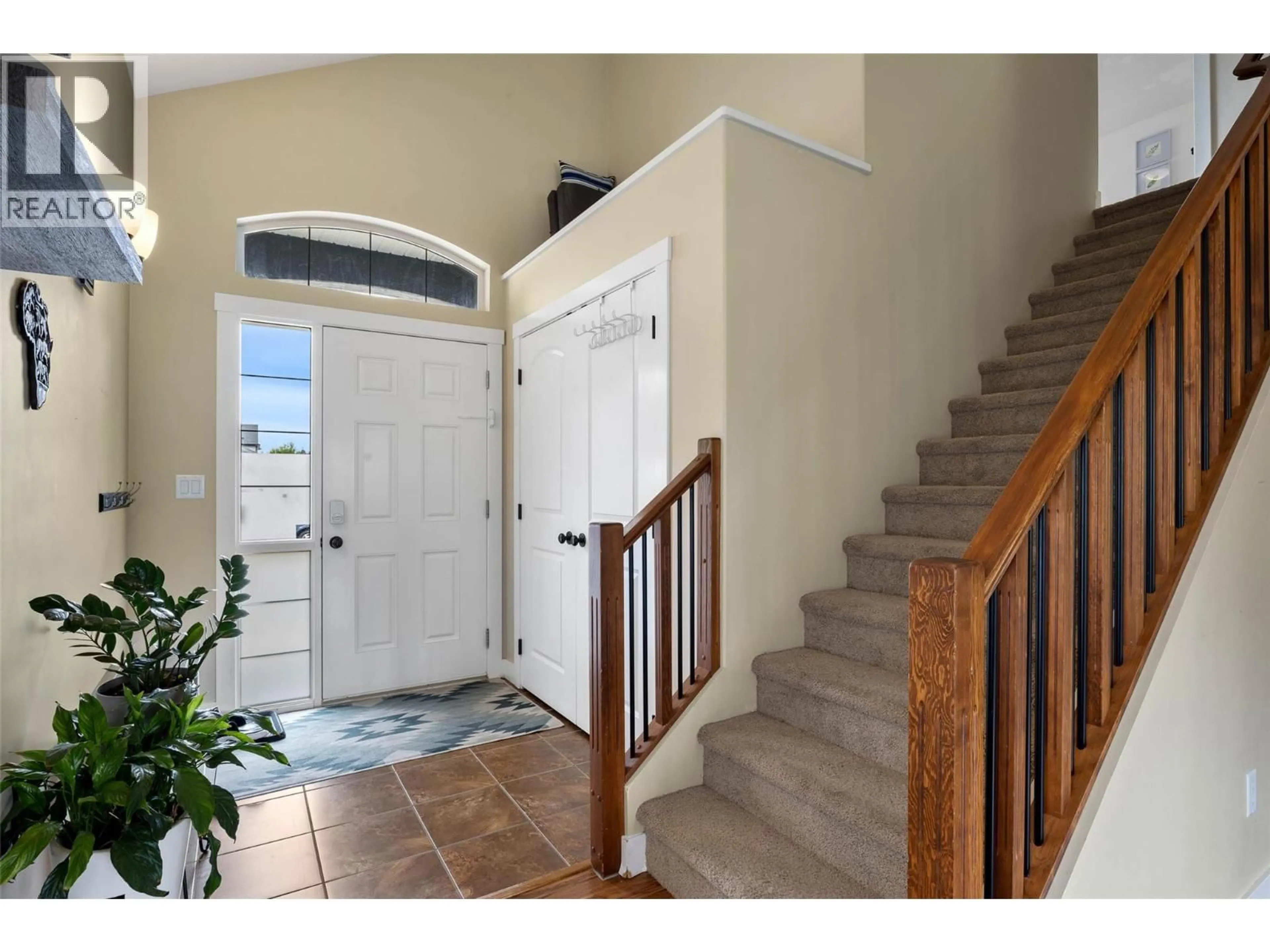 Indoor entryway for 1948 SNOWBERRY CRESCENT, Kamloops British Columbia V1S1Z8