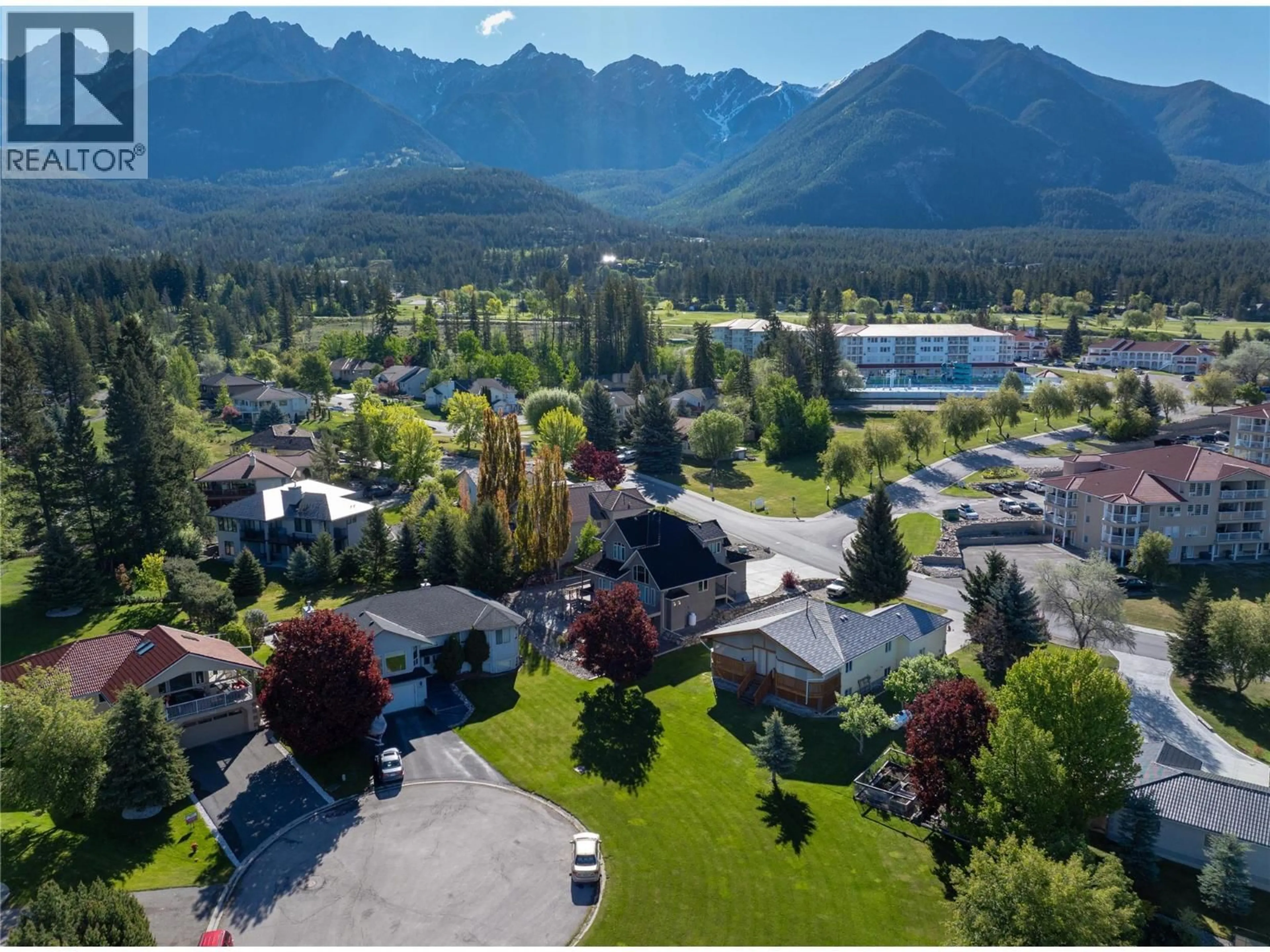 A pic from outside/outdoor area/front of a property/back of a property/a pic from drone, mountain view for 5045 RIVERVIEW ROAD, Fairmont Hot Springs British Columbia V0B1L1