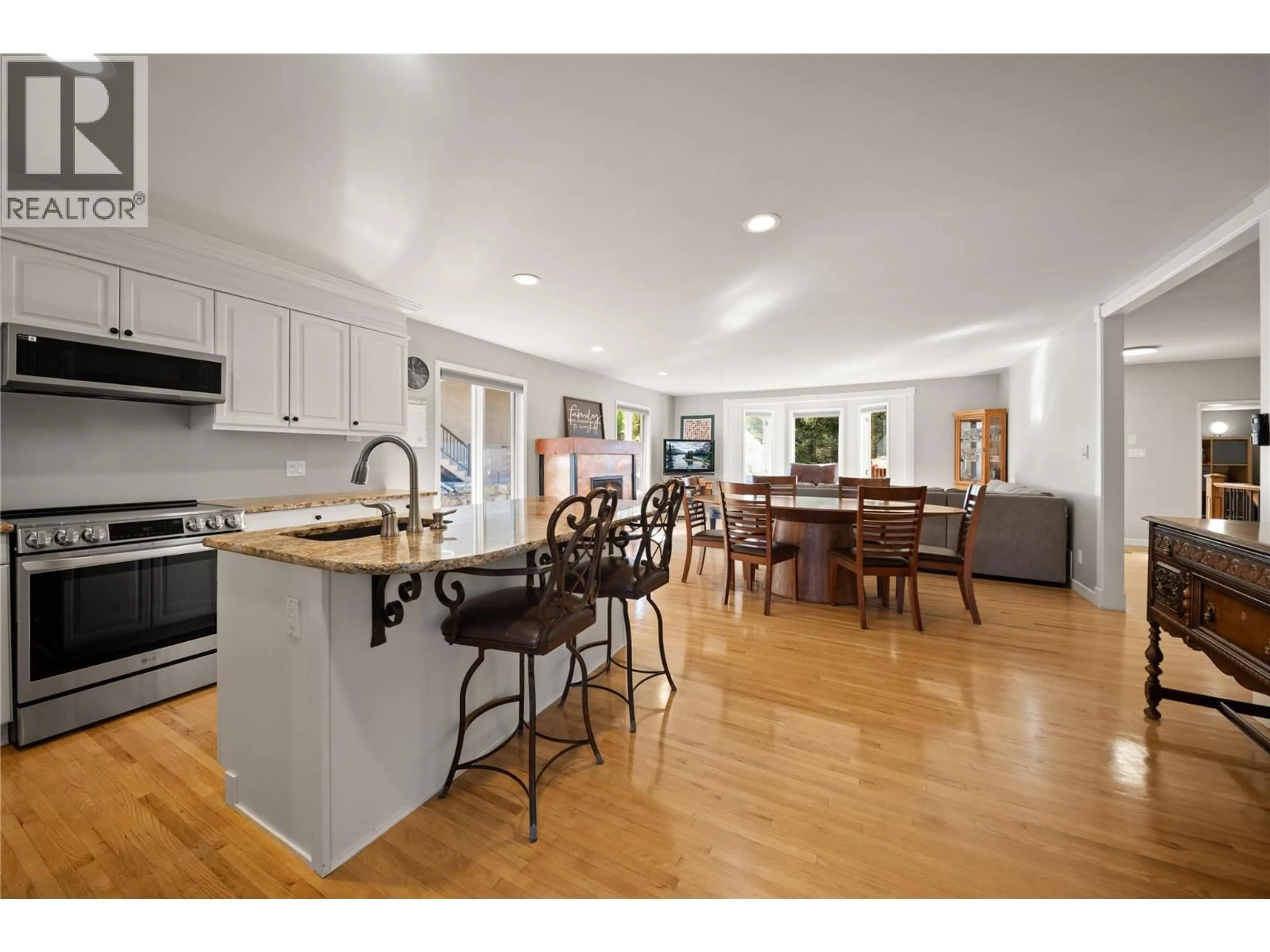 Open concept kitchen, unknown for 5045 RIVERVIEW ROAD, Fairmont Hot Springs British Columbia V0B1L1