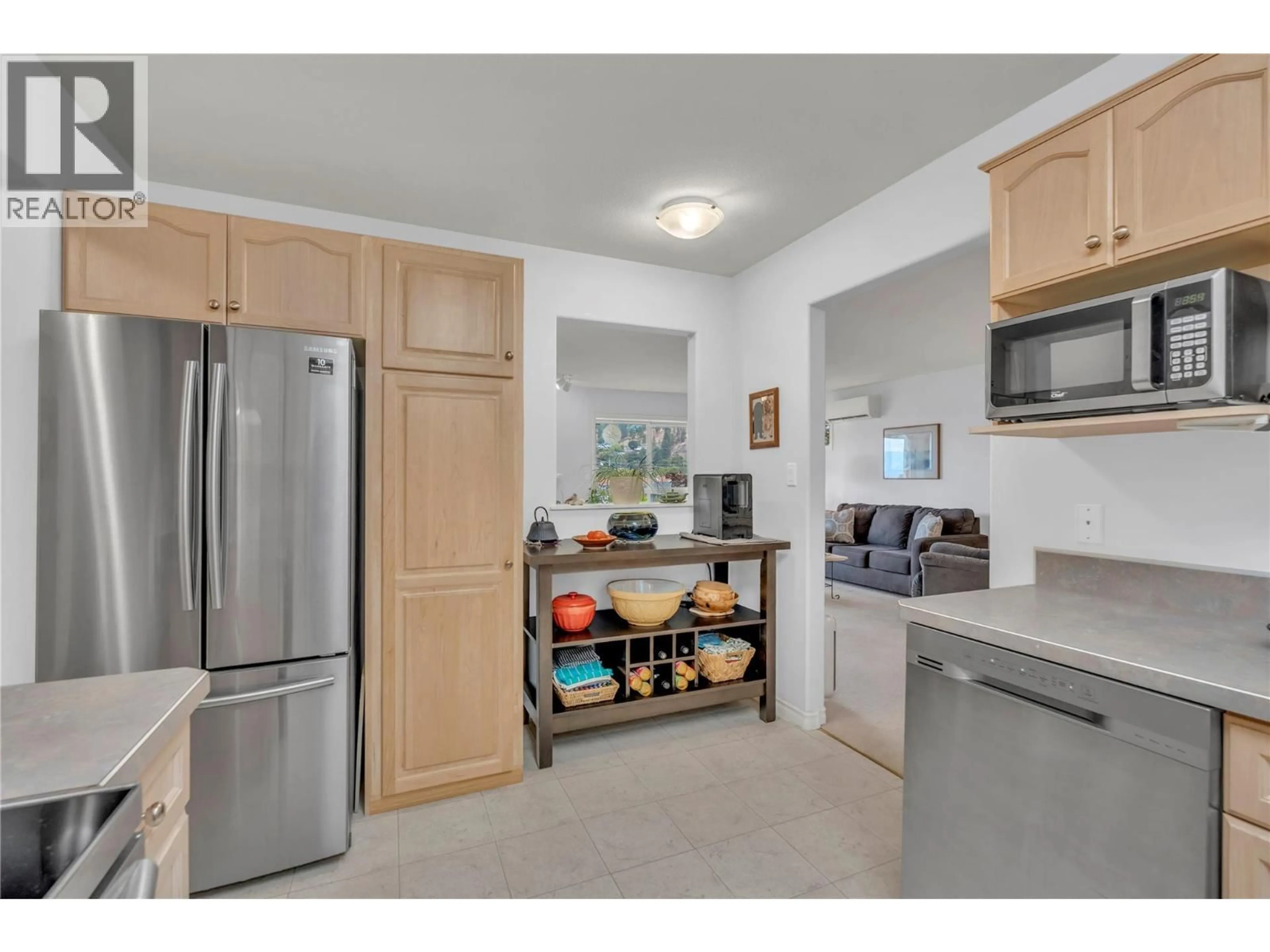 Standard kitchen, unknown for 205 - 8416 JUBILEE ROAD EAST, Summerland British Columbia V0H1Z5
