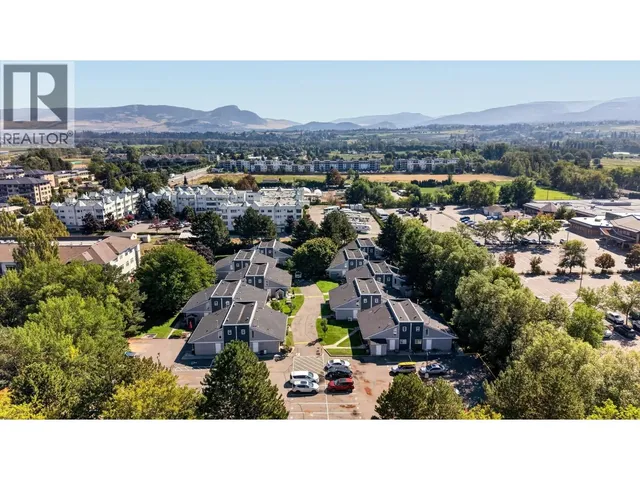 104 - 3155 GORDON DRIVE, Kelowna 3