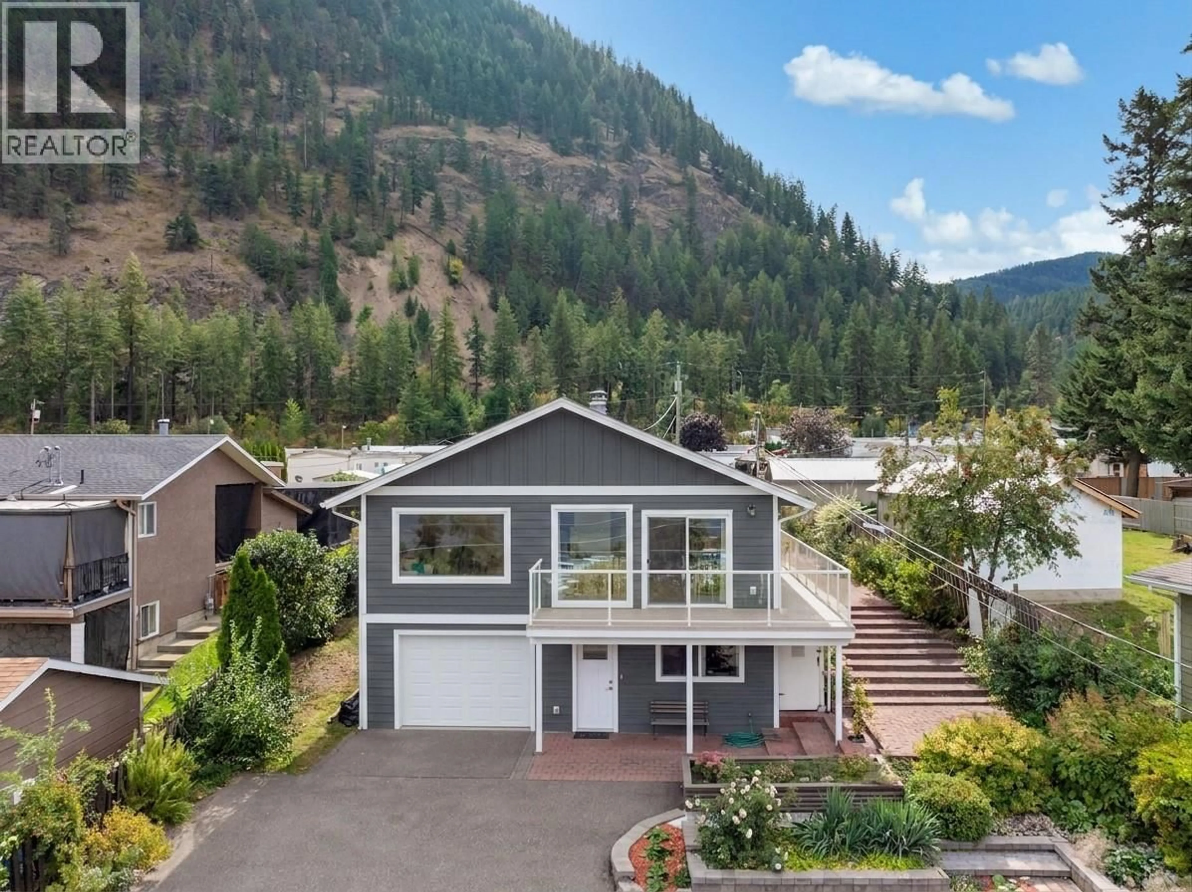 Home with vinyl exterior material, mountain view for 1225 BAY DRIVE, Chase British Columbia V0E1M0